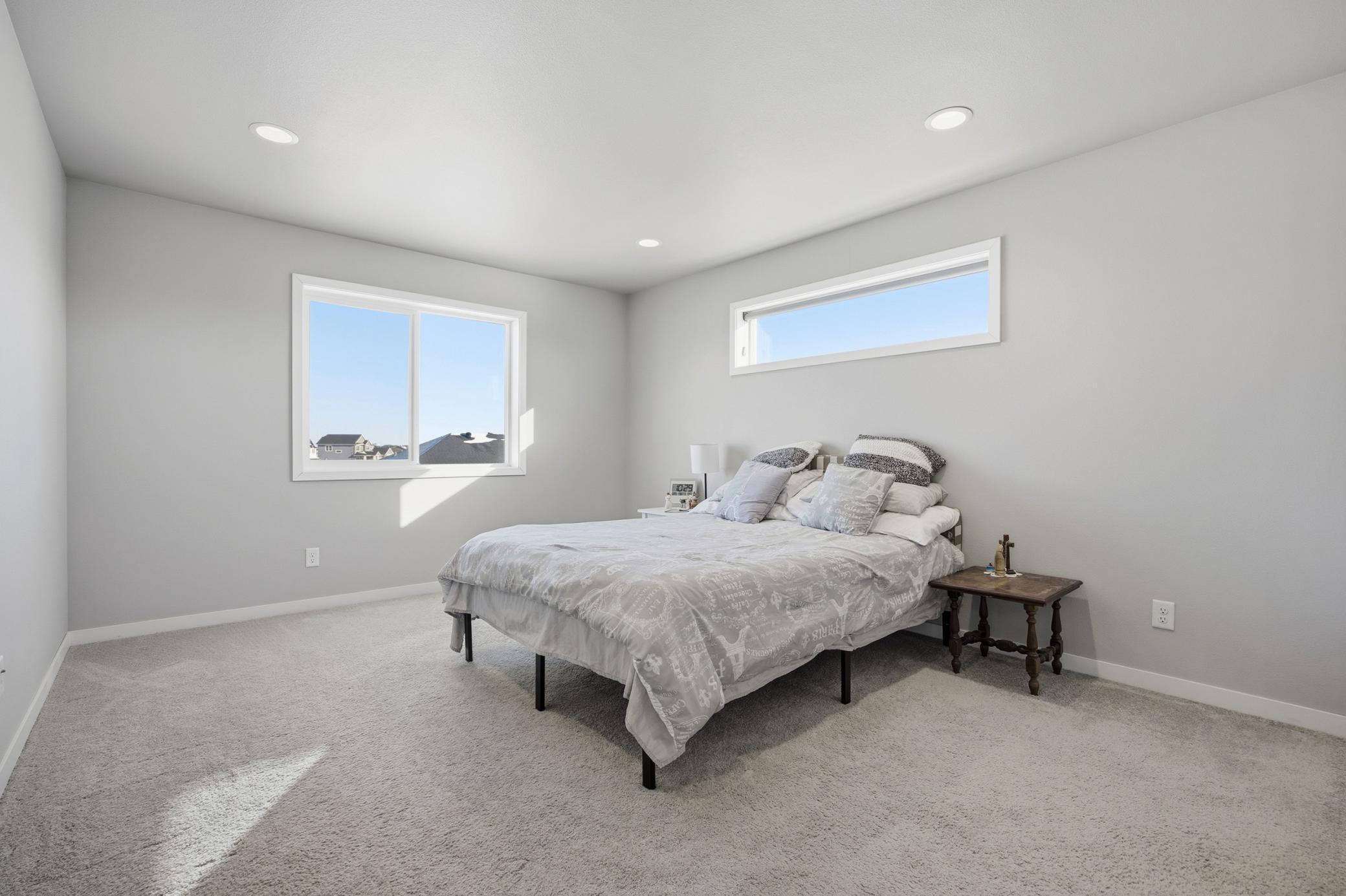 1326 Commander Drive W