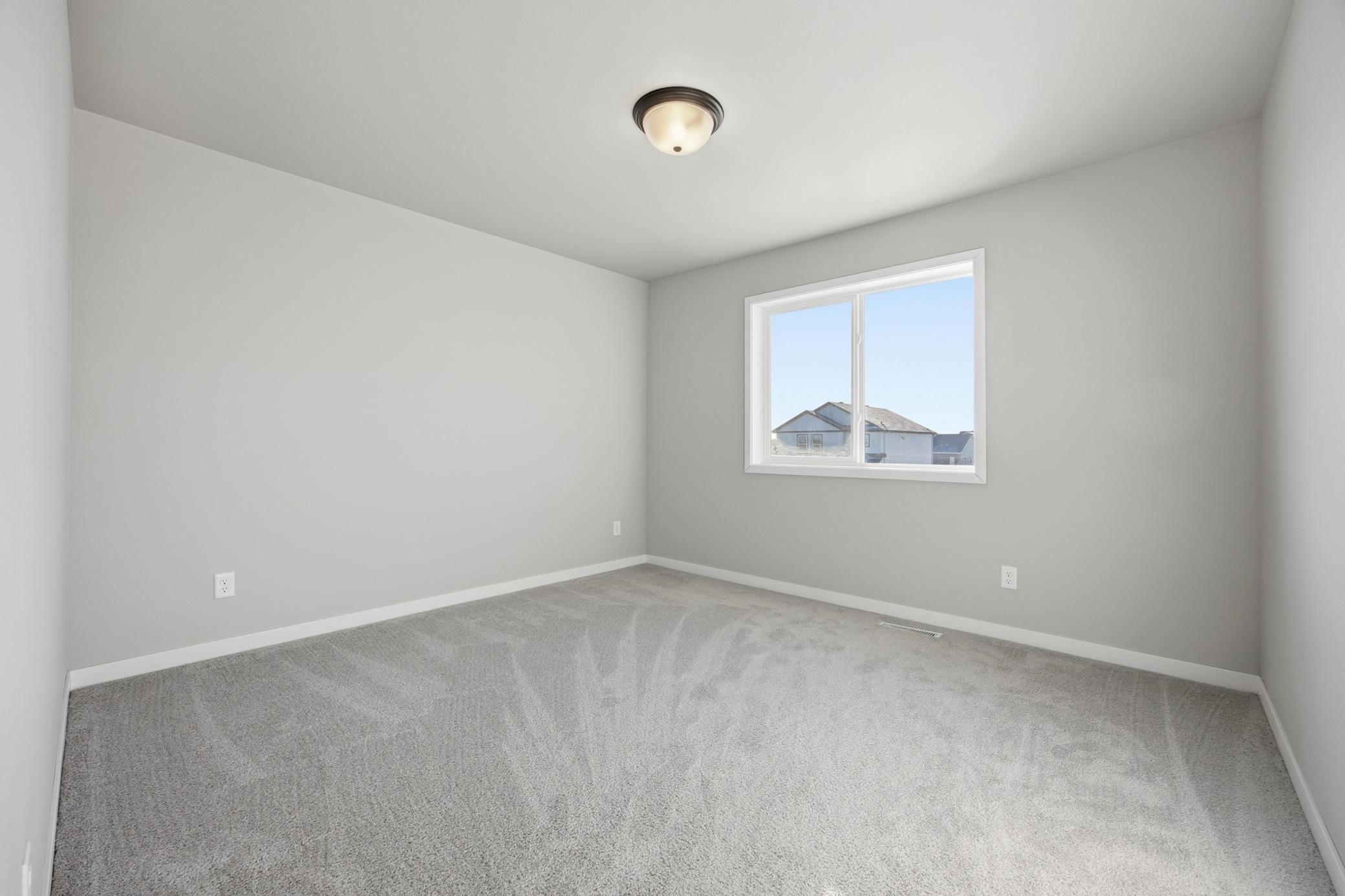 1326 Commander Drive W