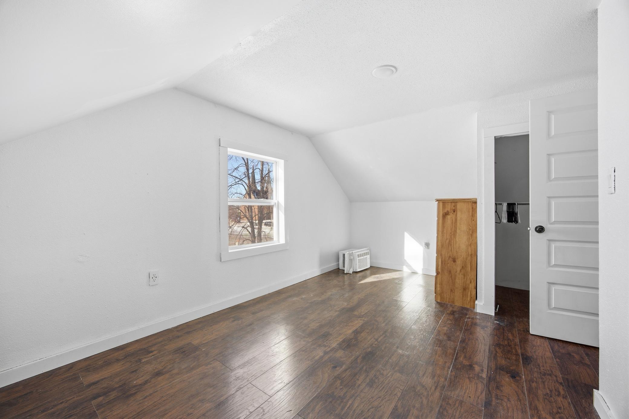 116 2nd Avenue N
