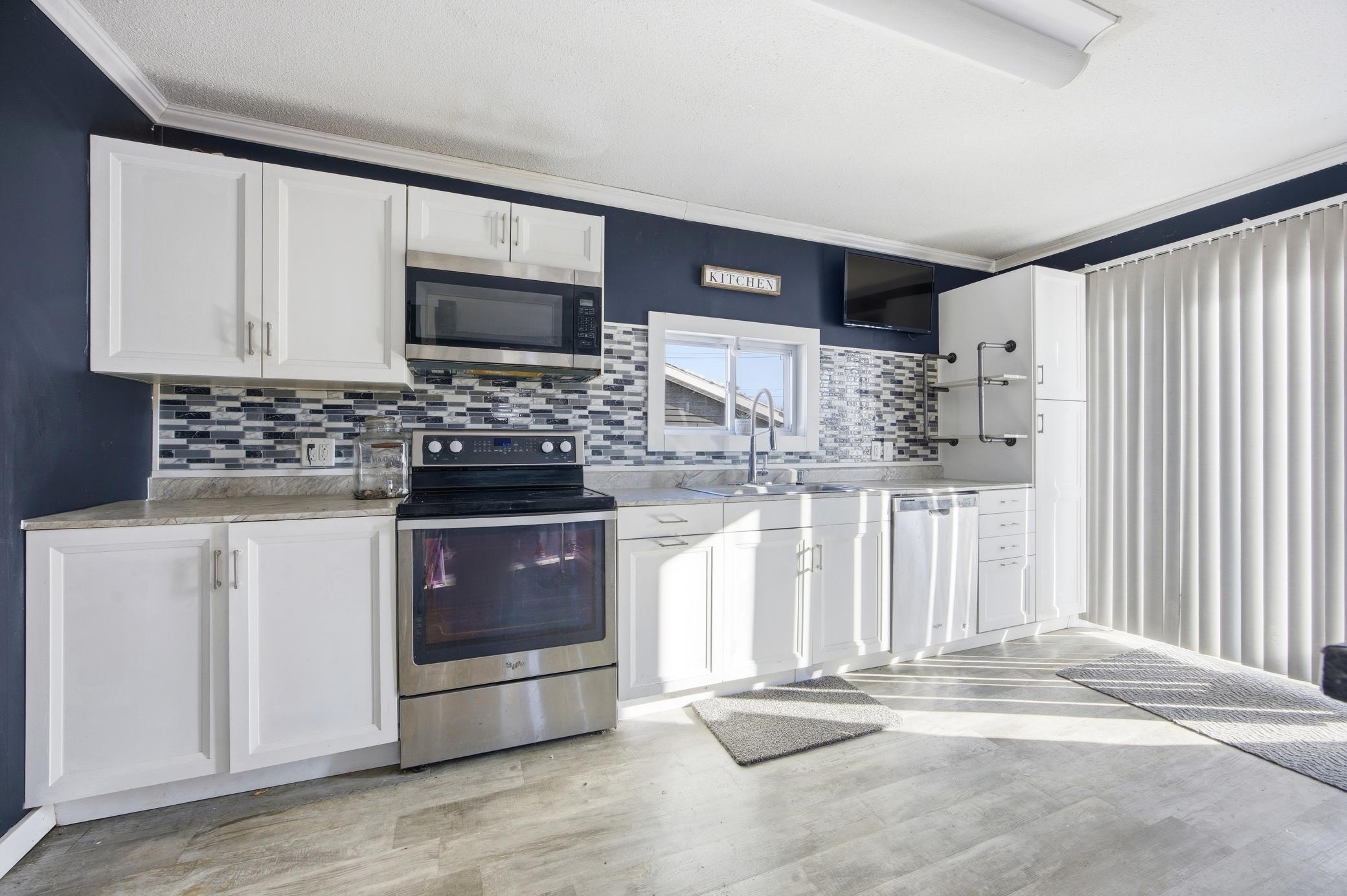 116 2nd Avenue N