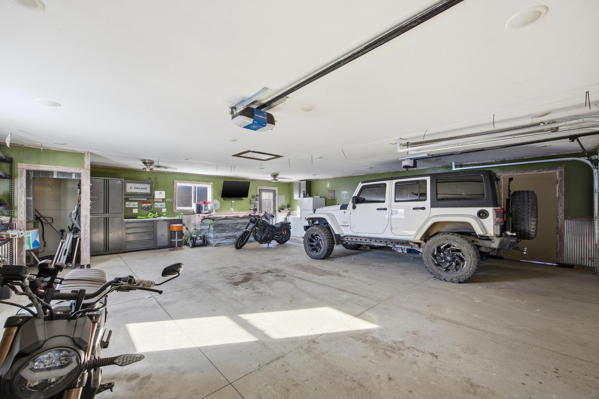 116 2nd Avenue N