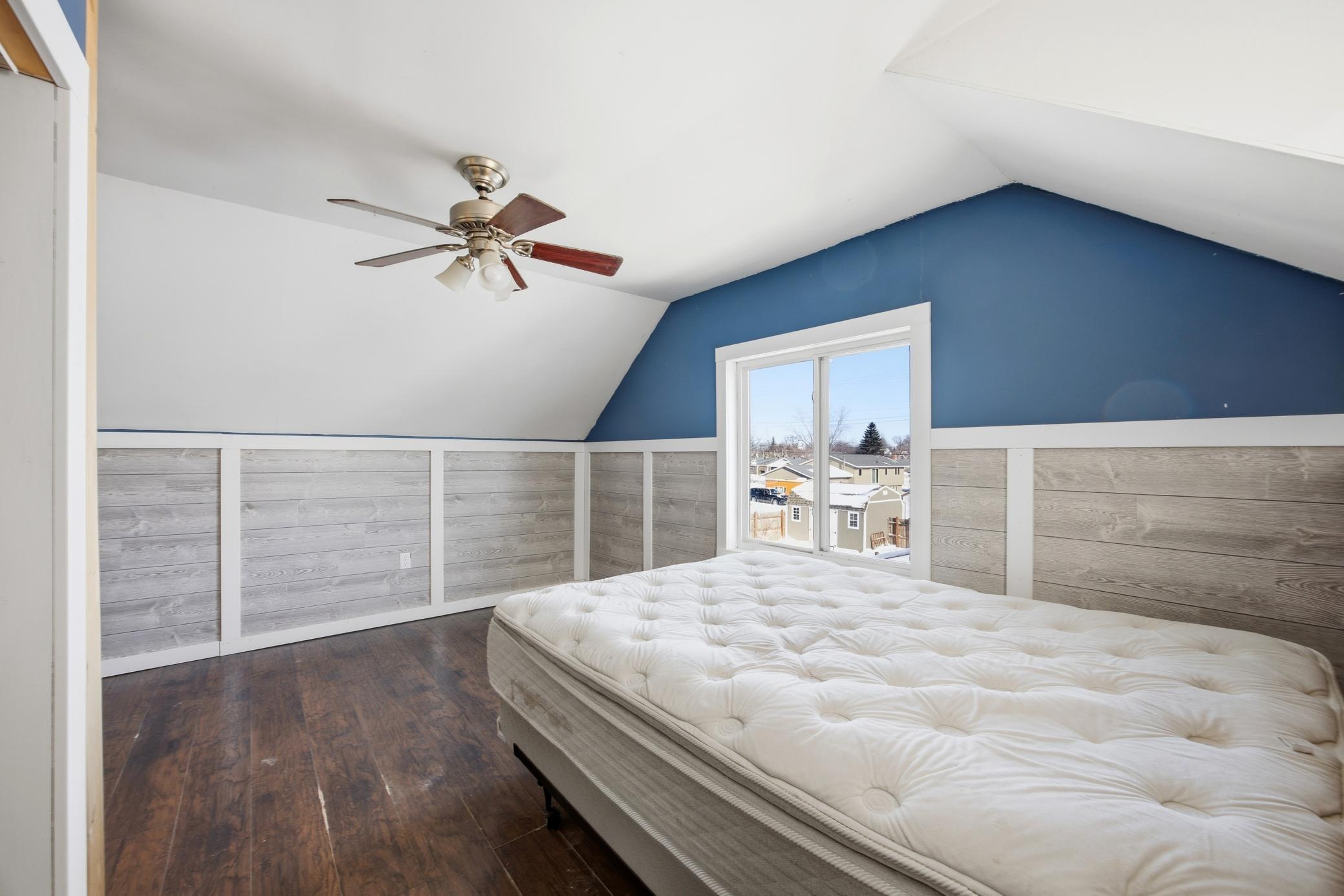 116 2nd Avenue N