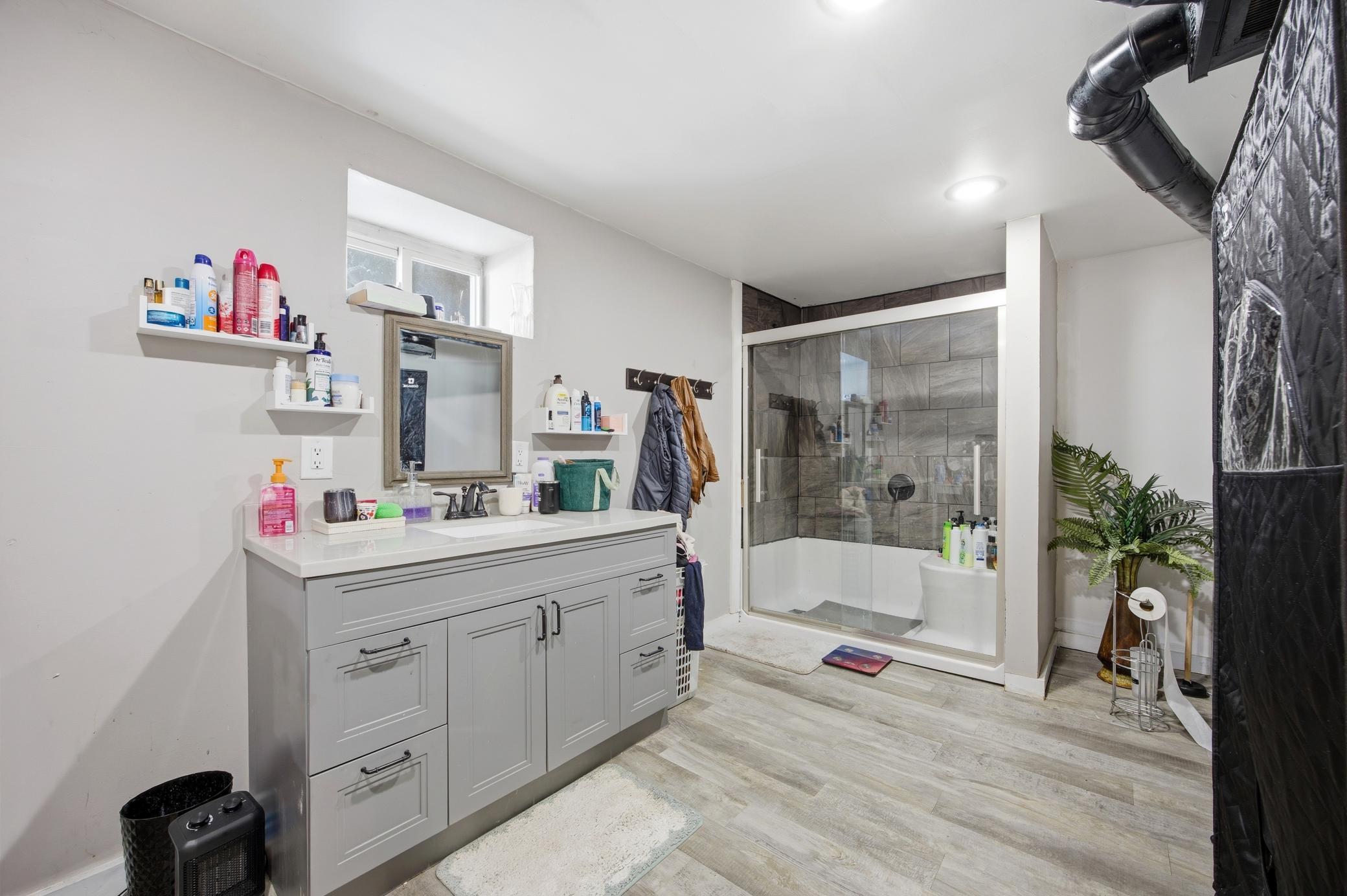 116 2nd Avenue N