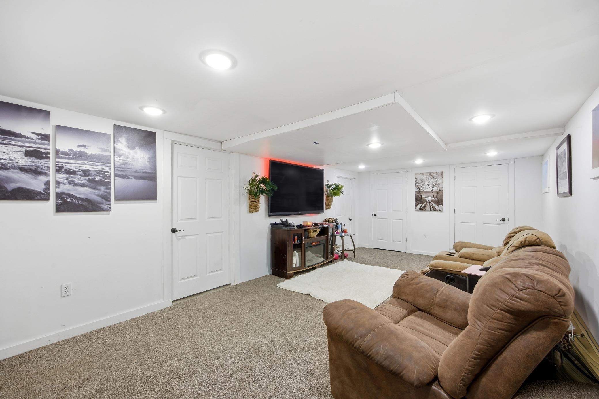 116 2nd Avenue N