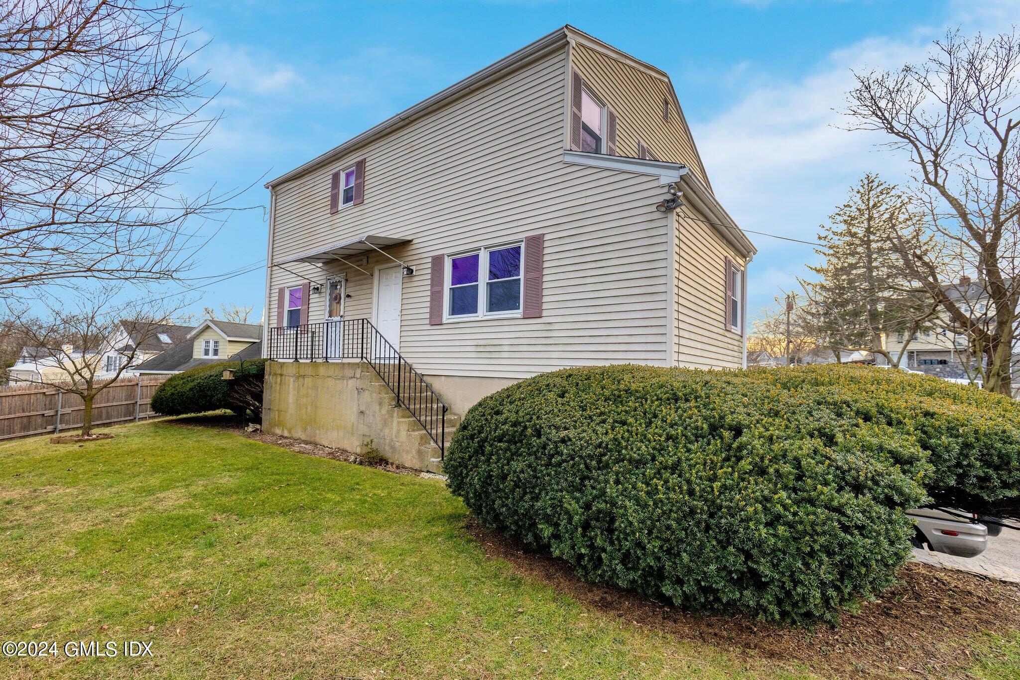51 View Street West