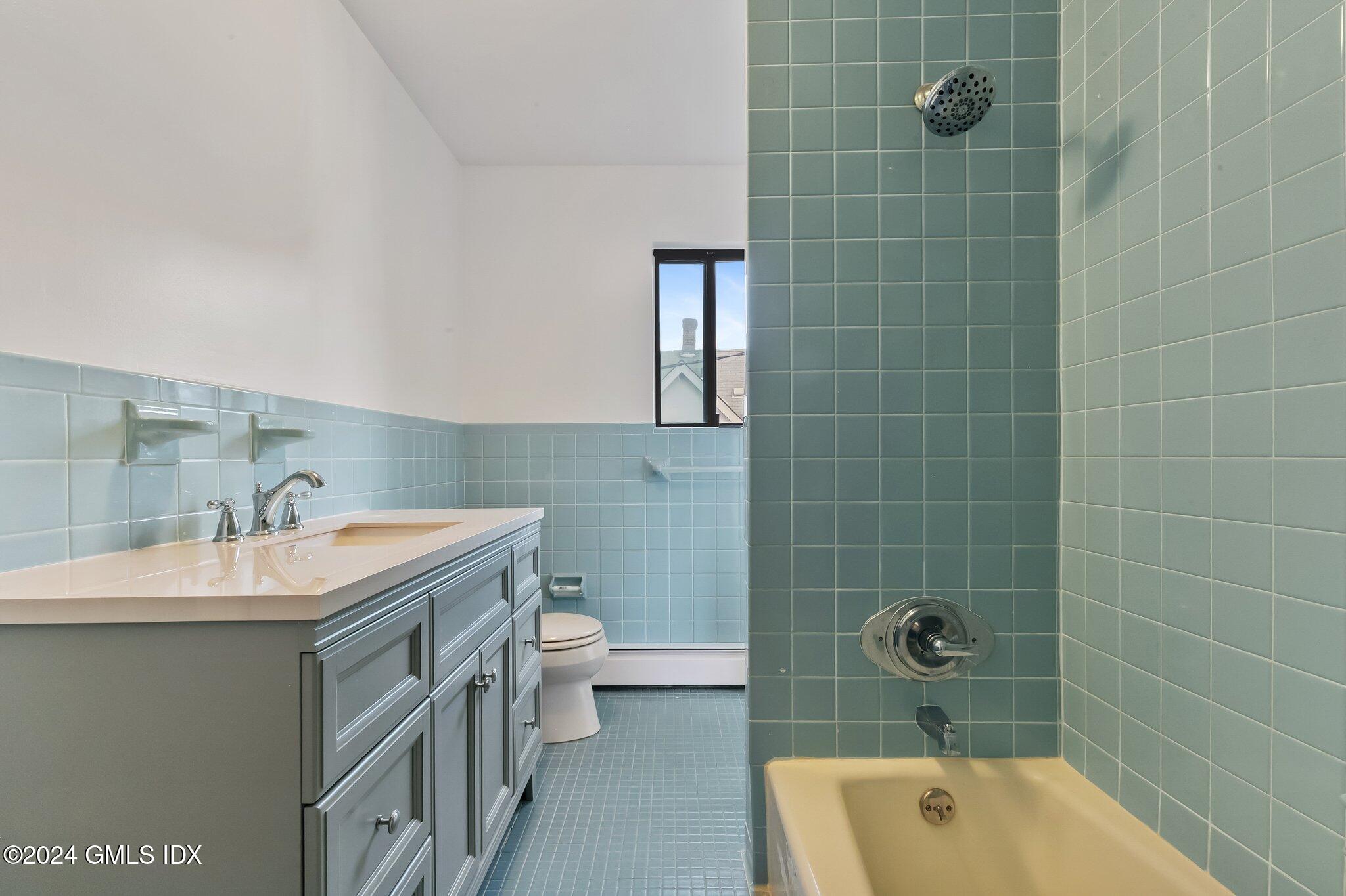 37 Edgewood Avenue, B