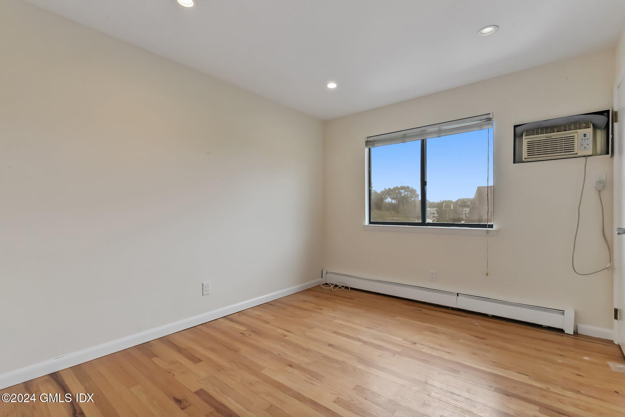 37 Edgewood Avenue, B