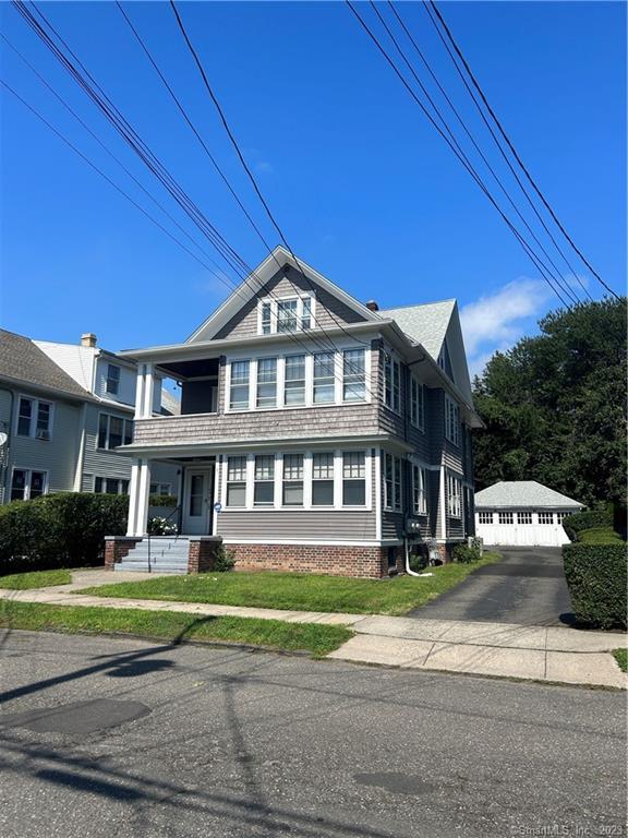 92 Scofield Avenue