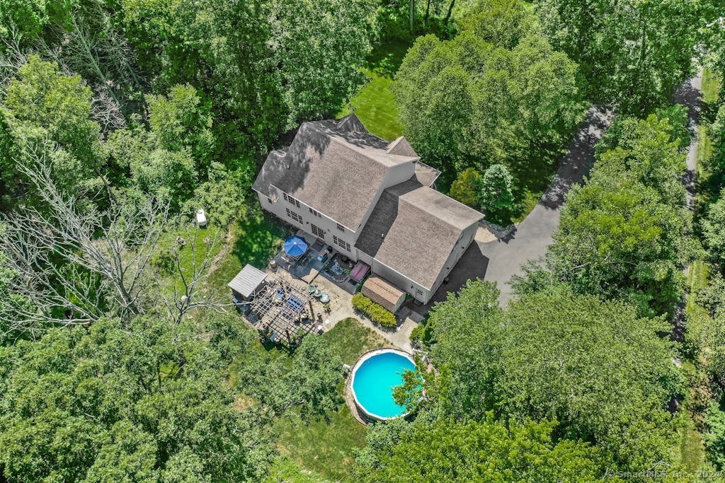 9 Jem Woods Road