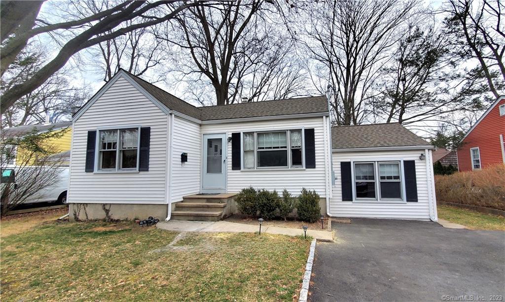 27 Pershing Avenue
