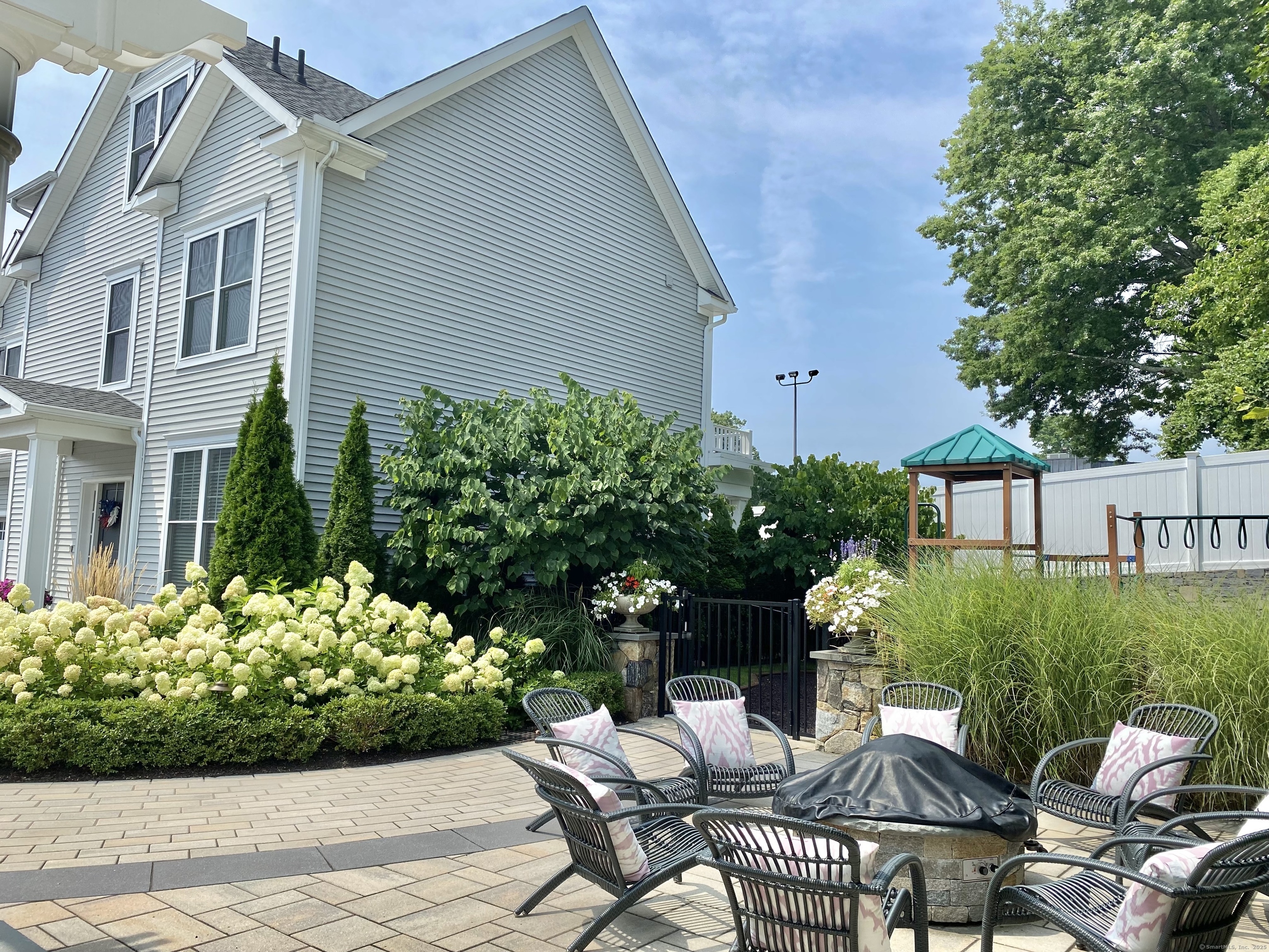 159 Colonial Road 5