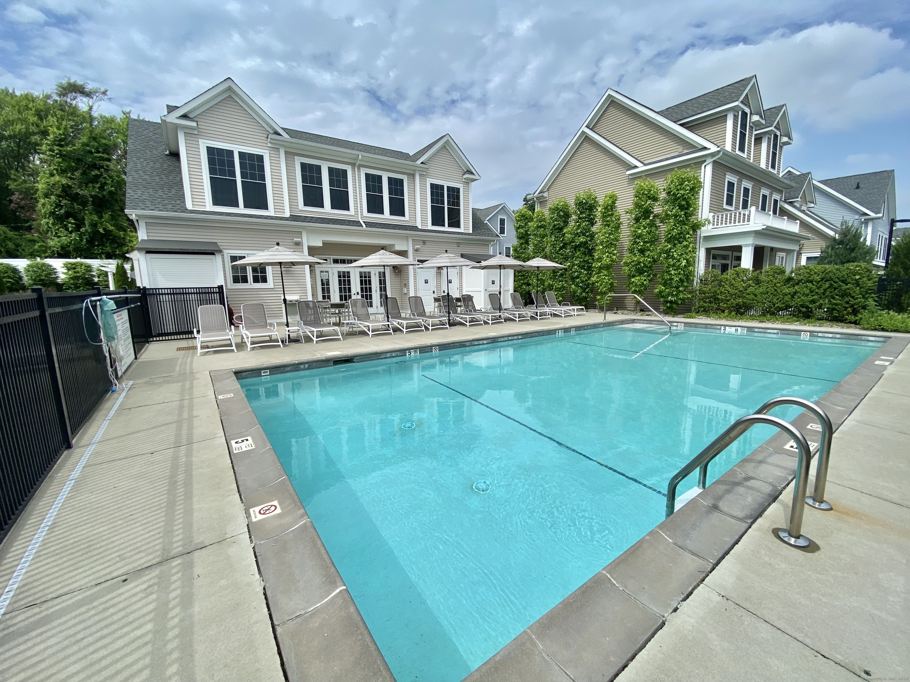 159 Colonial Road 5