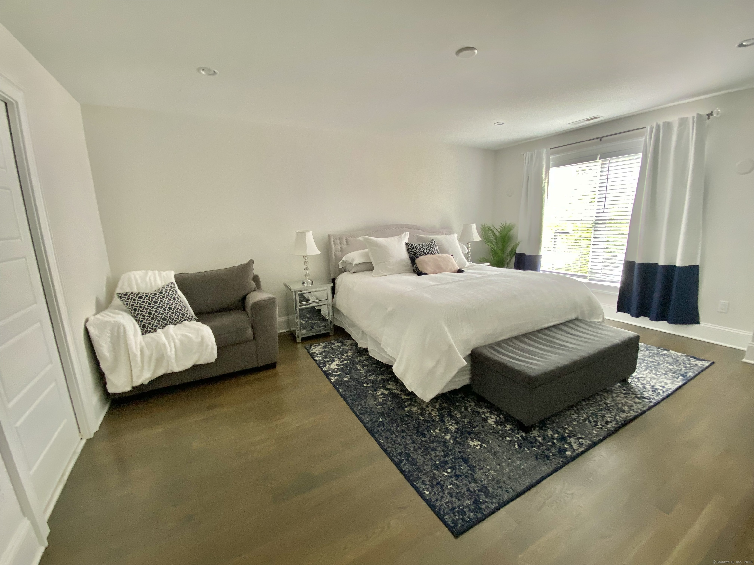 159 Colonial Road 5