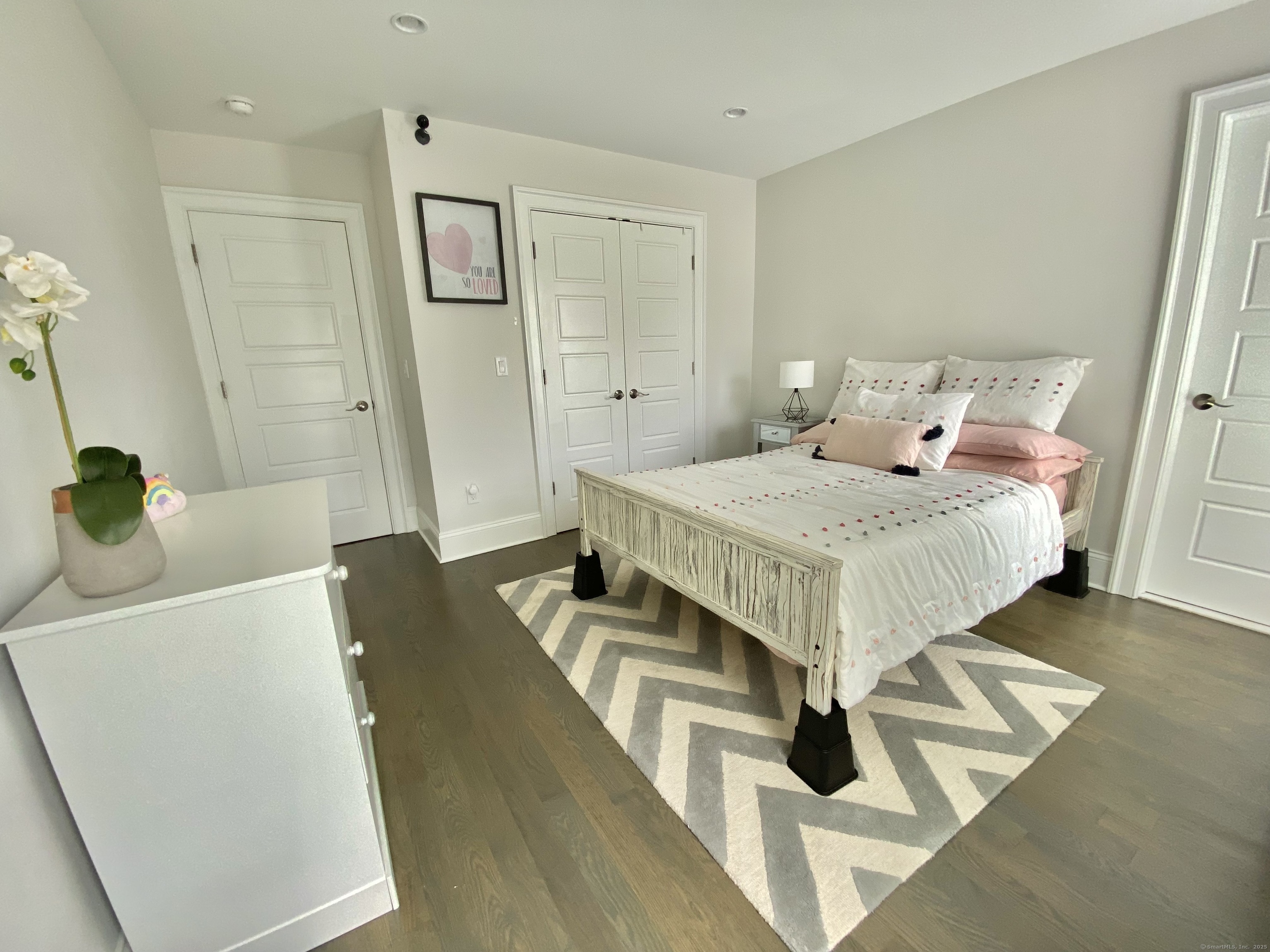 159 Colonial Road 5