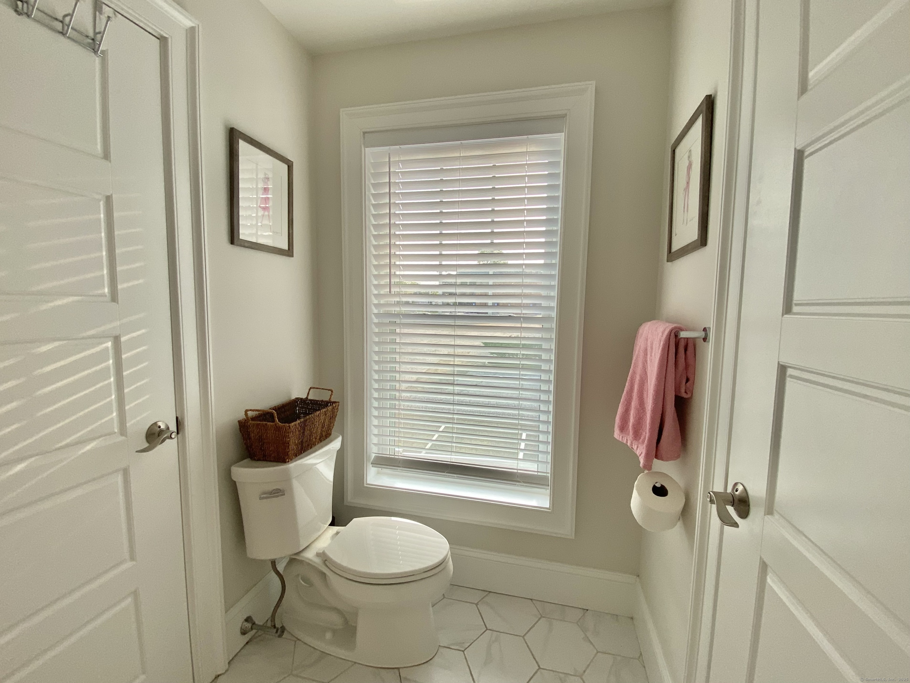 159 Colonial Road 5