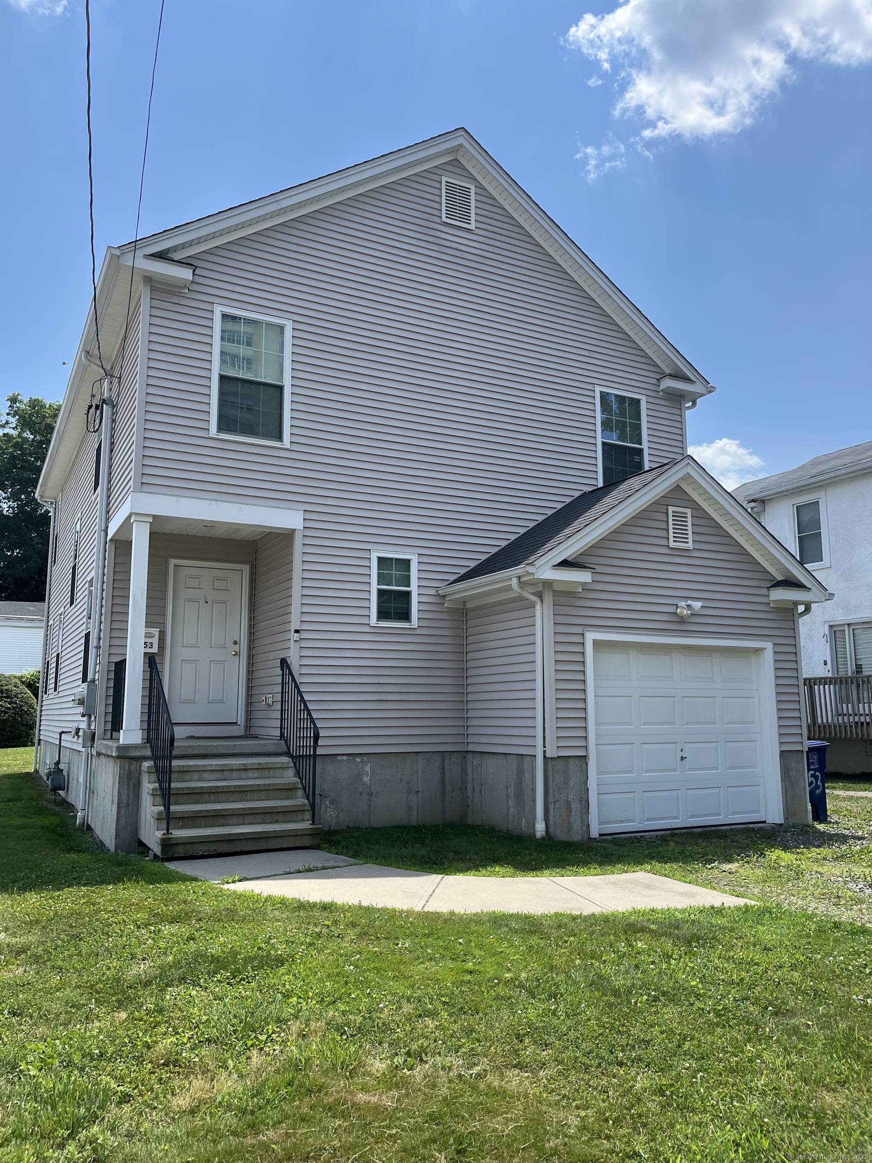 53 Suburban Avenue