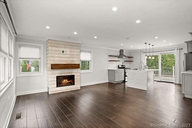 431 Knapps Highway