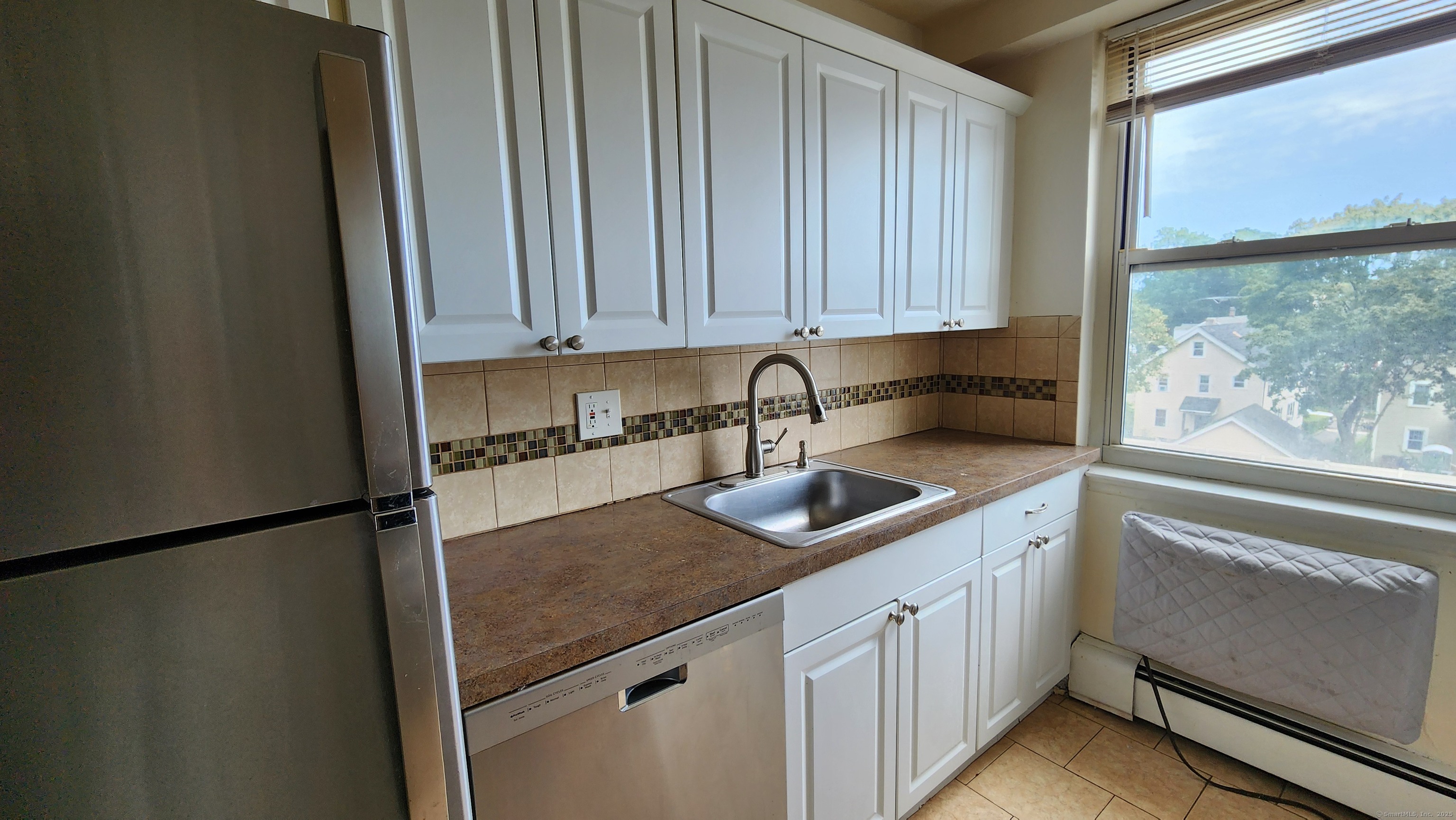 65 Glenbrook Road APT 3A