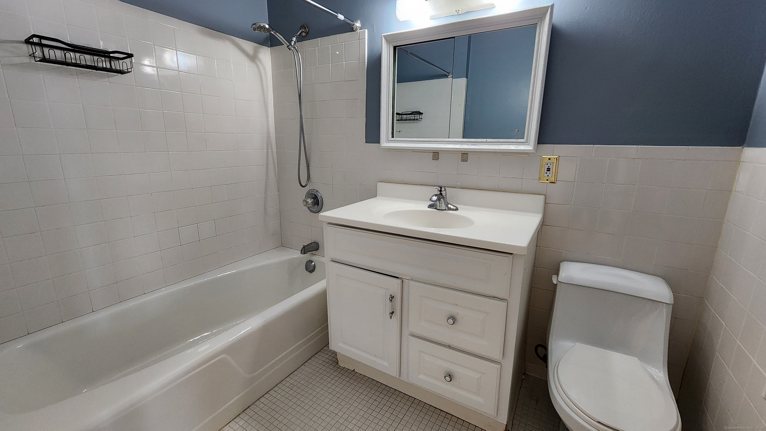 65 Glenbrook Road APT 3A