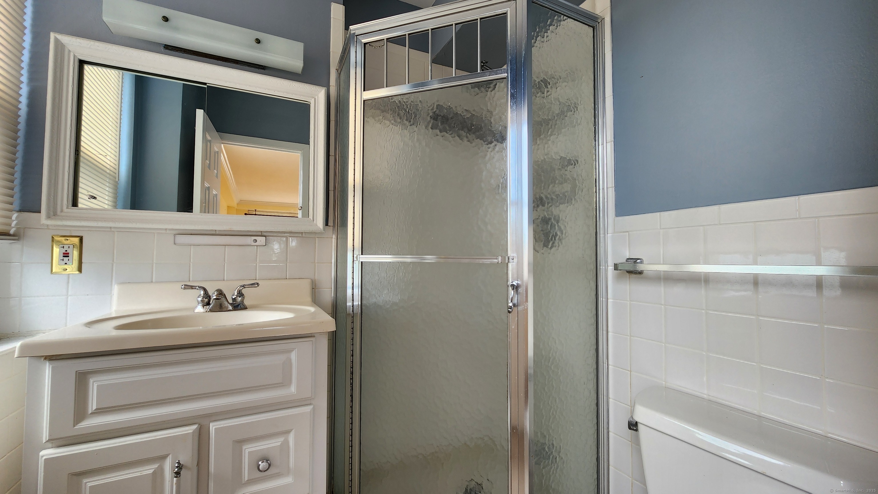 65 Glenbrook Road APT 3A