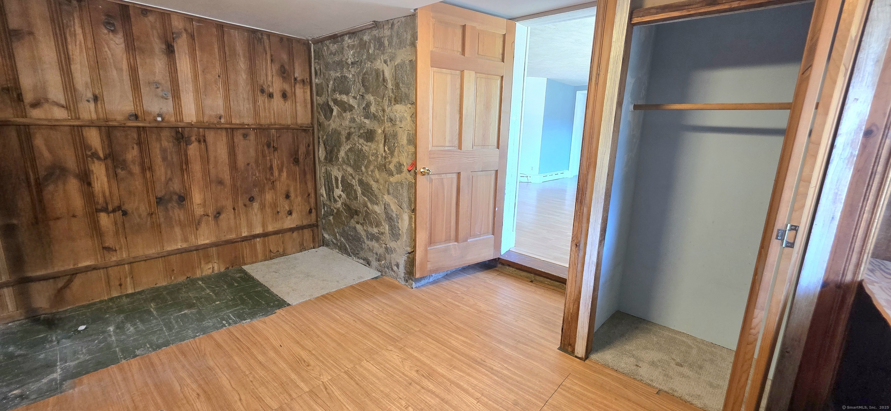 21 Meadowside Road