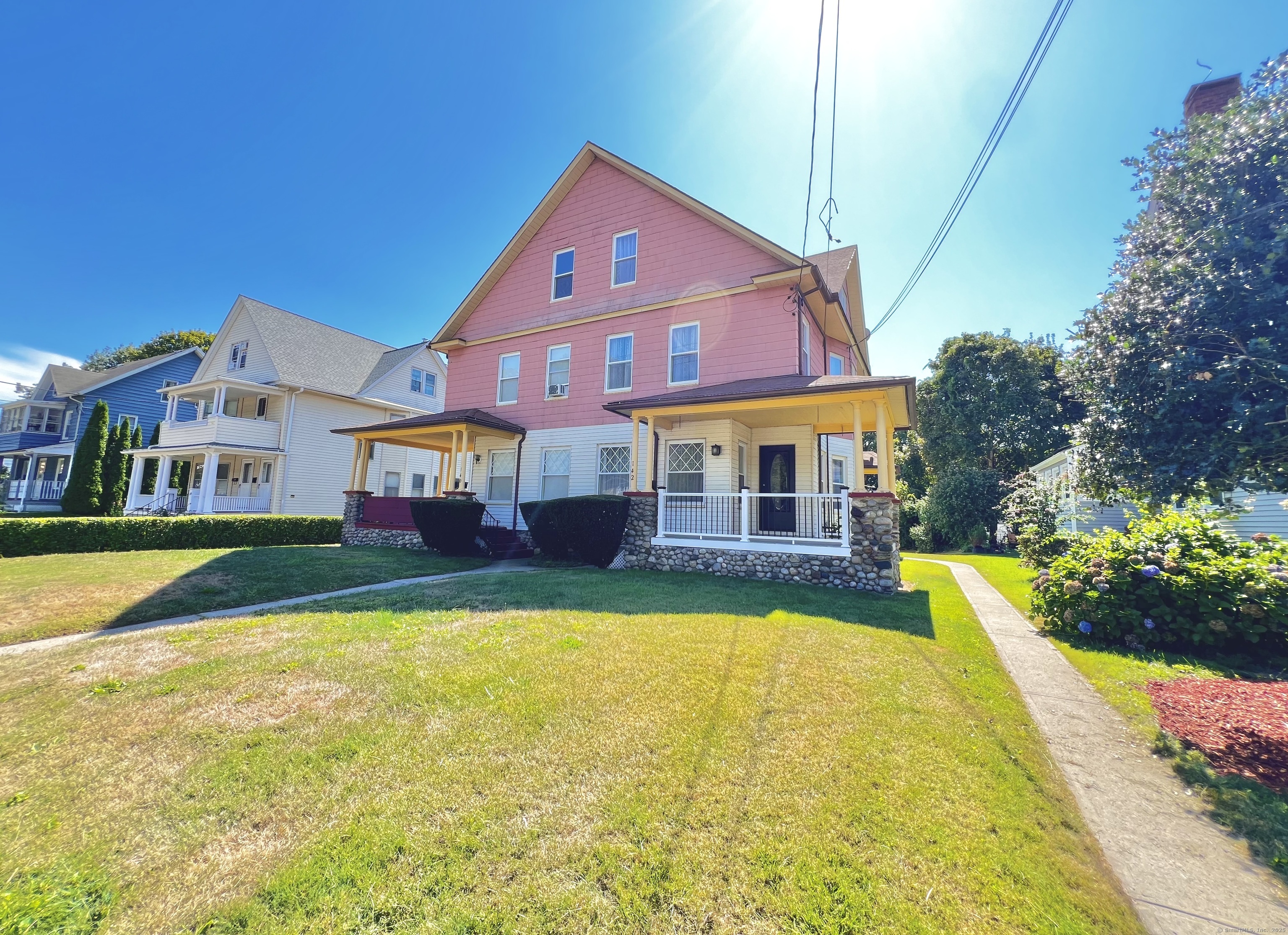 140 Hawthorne Avenue