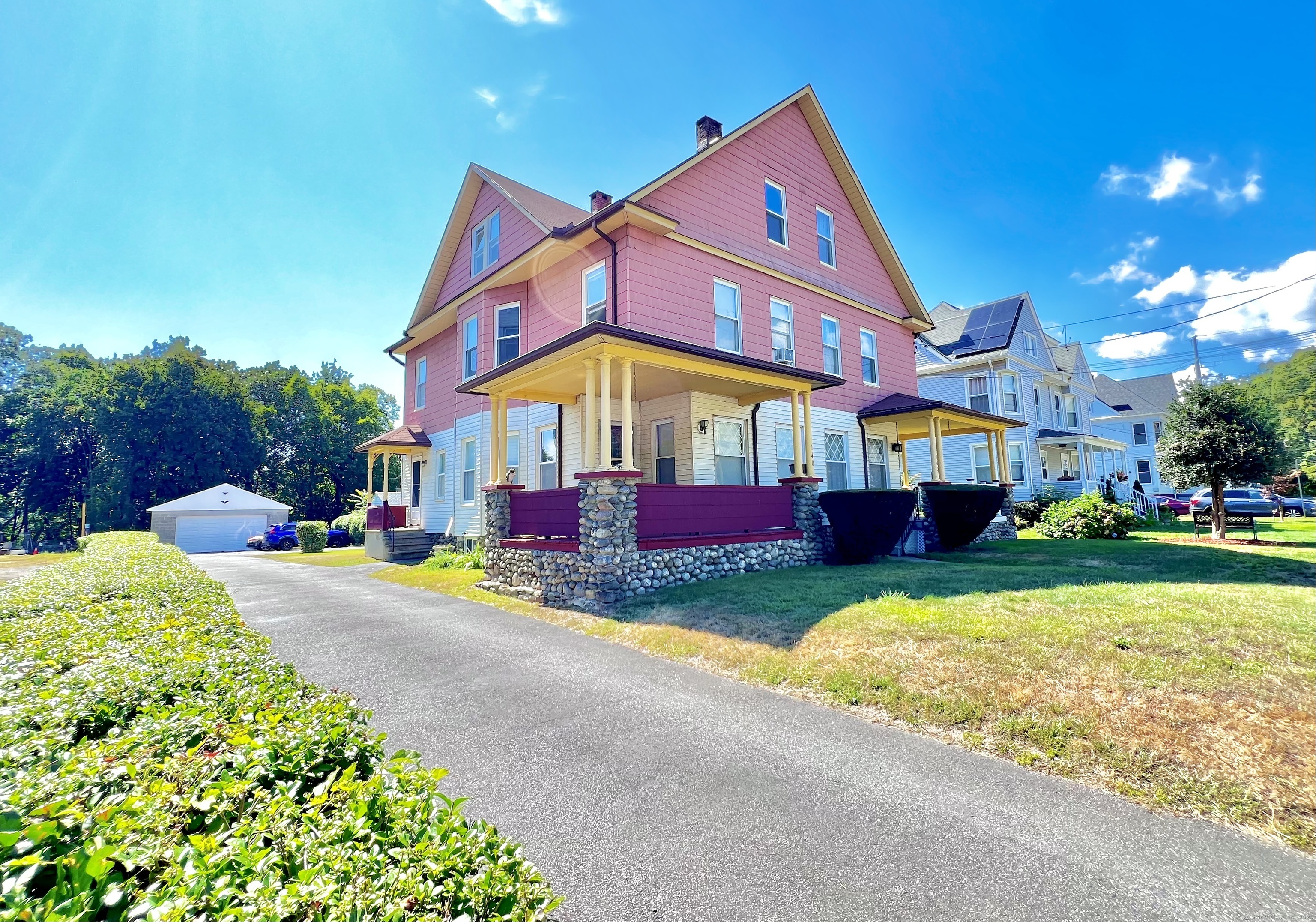 140 Hawthorne Avenue