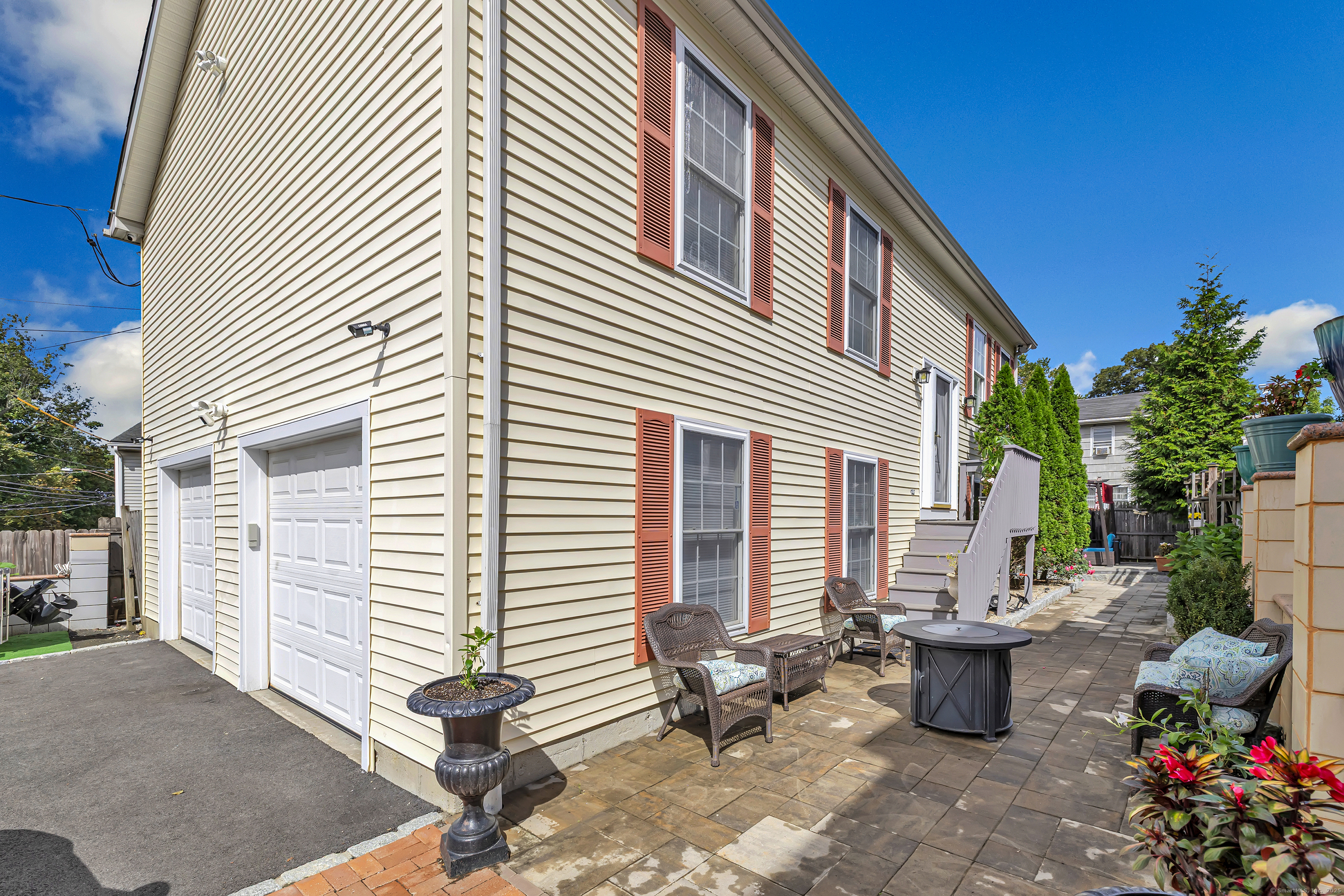 56 Woodlawn Avenue