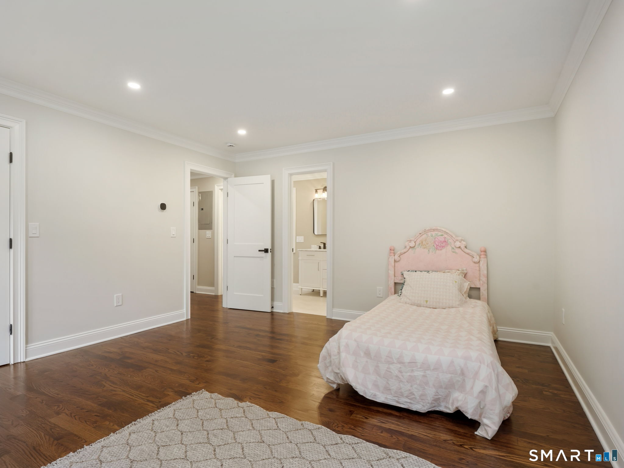 419 Valley Road