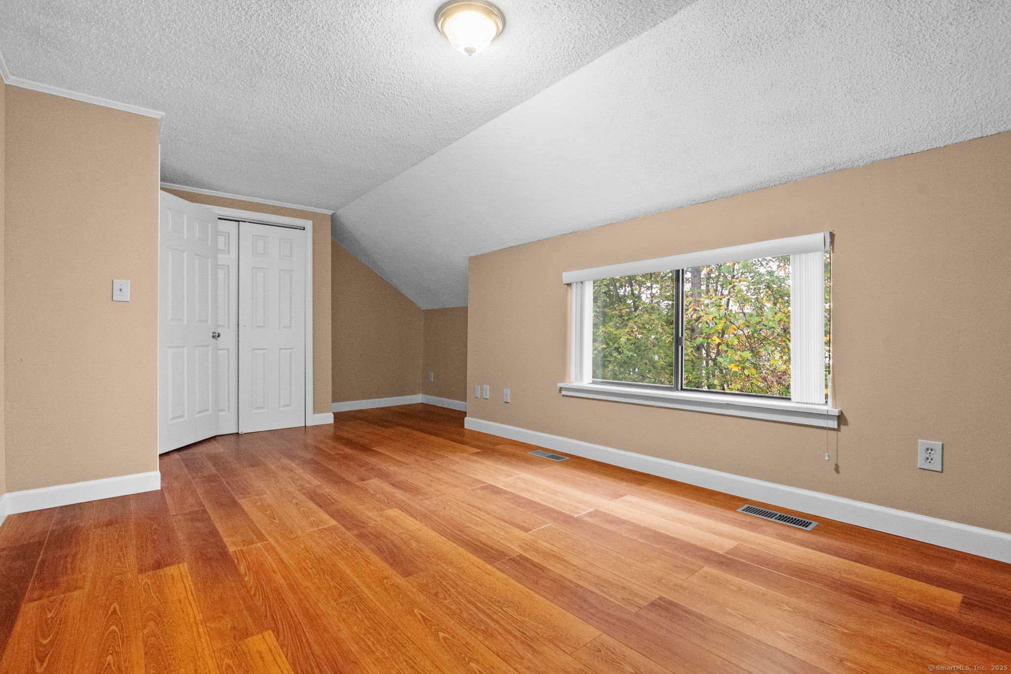 11 Red Oak Circle 11