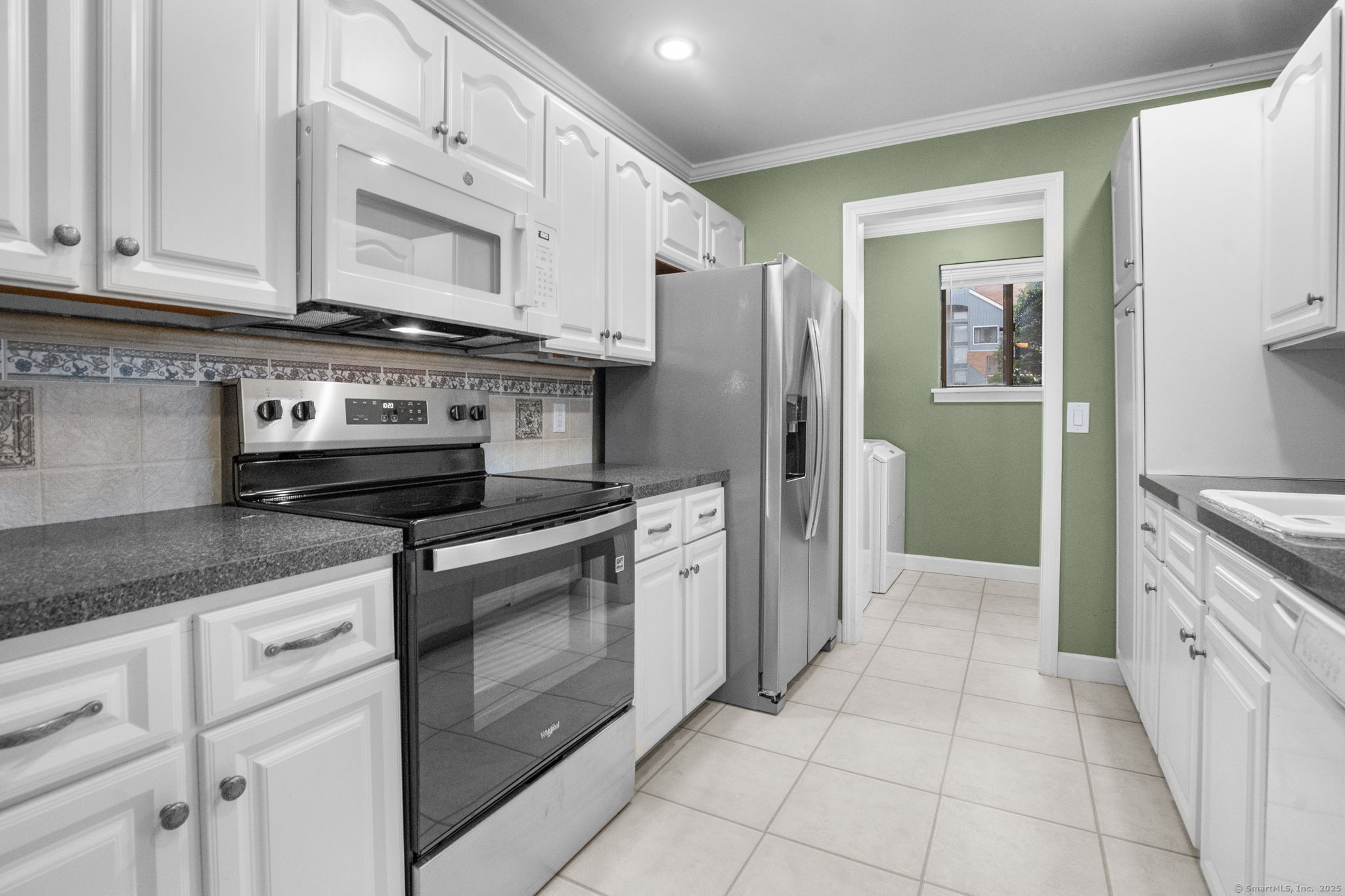 11 Red Oak Circle 11