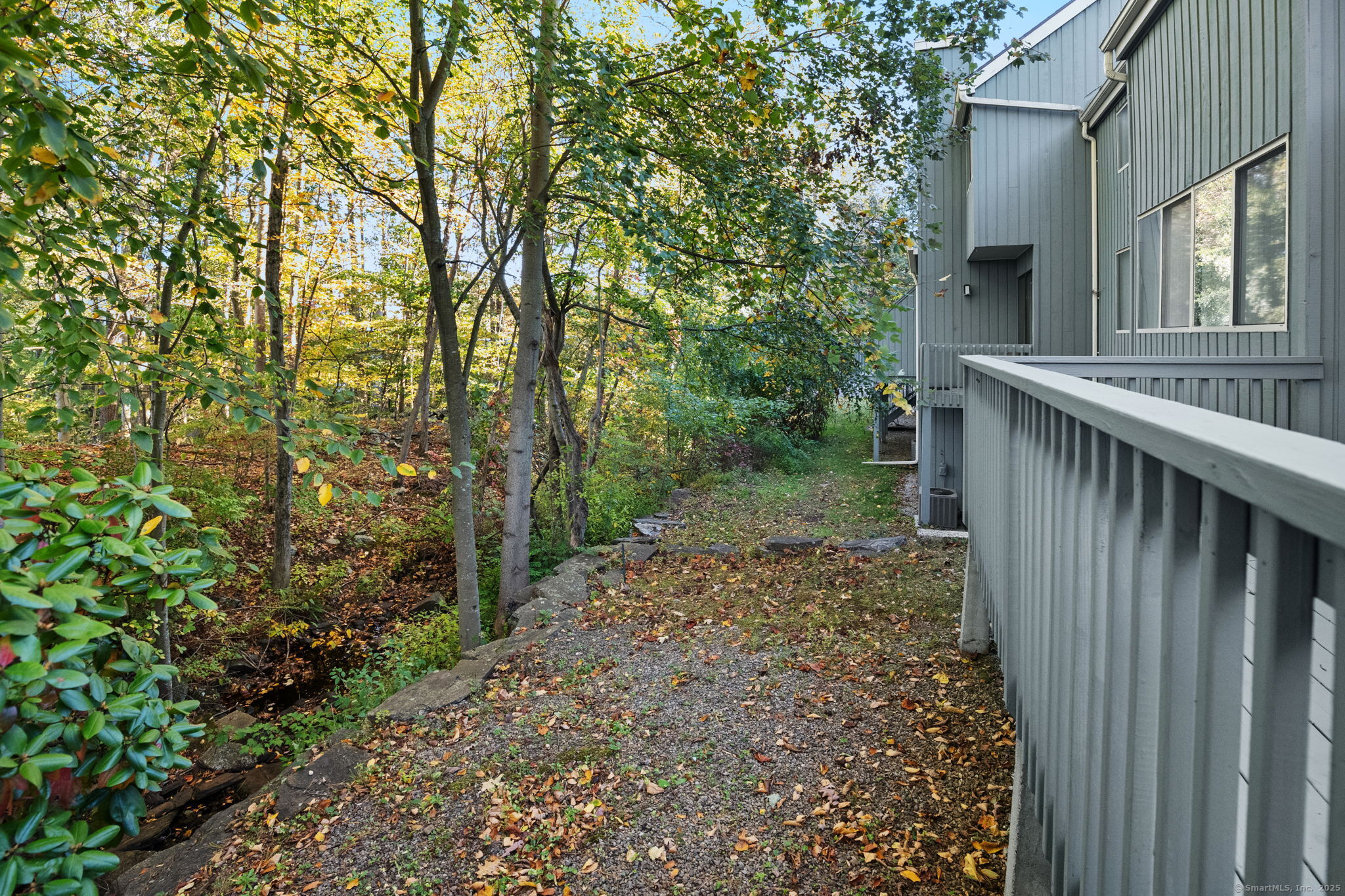 11 Red Oak Circle 11