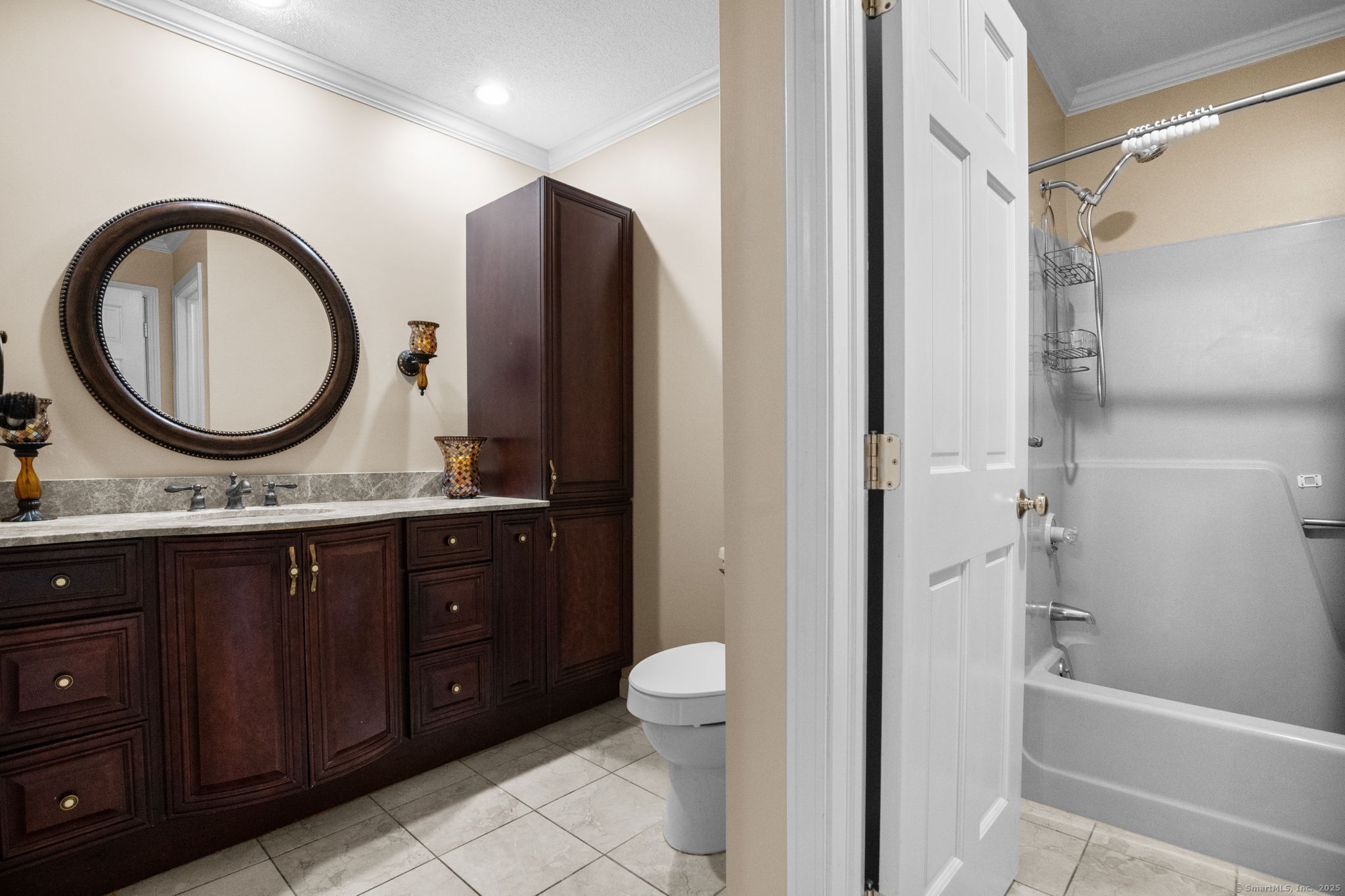 11 Red Oak Circle 11