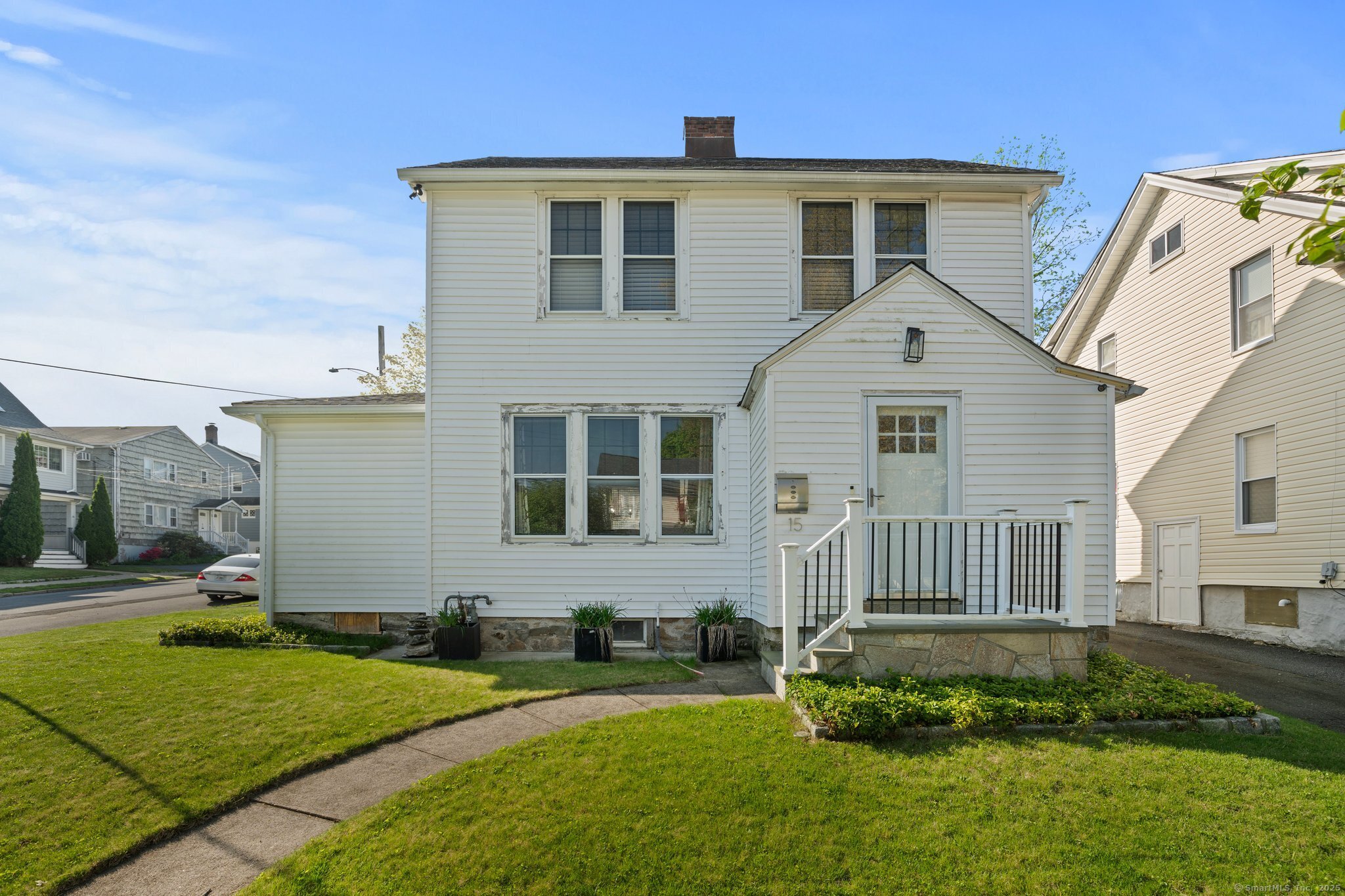 15 Overland Avenue
