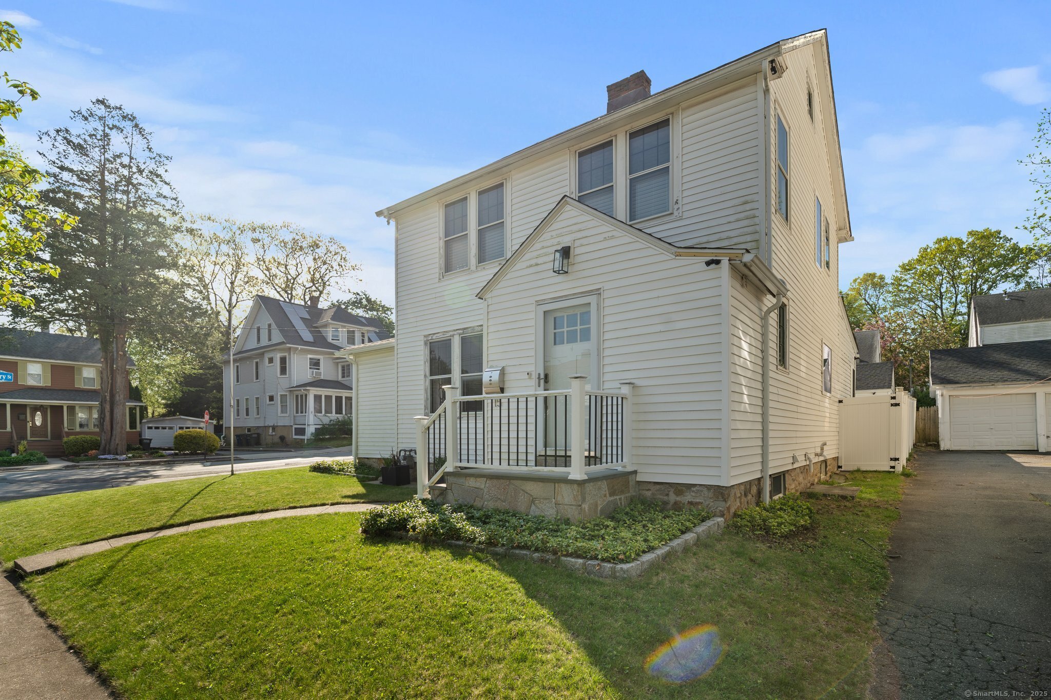15 Overland Avenue