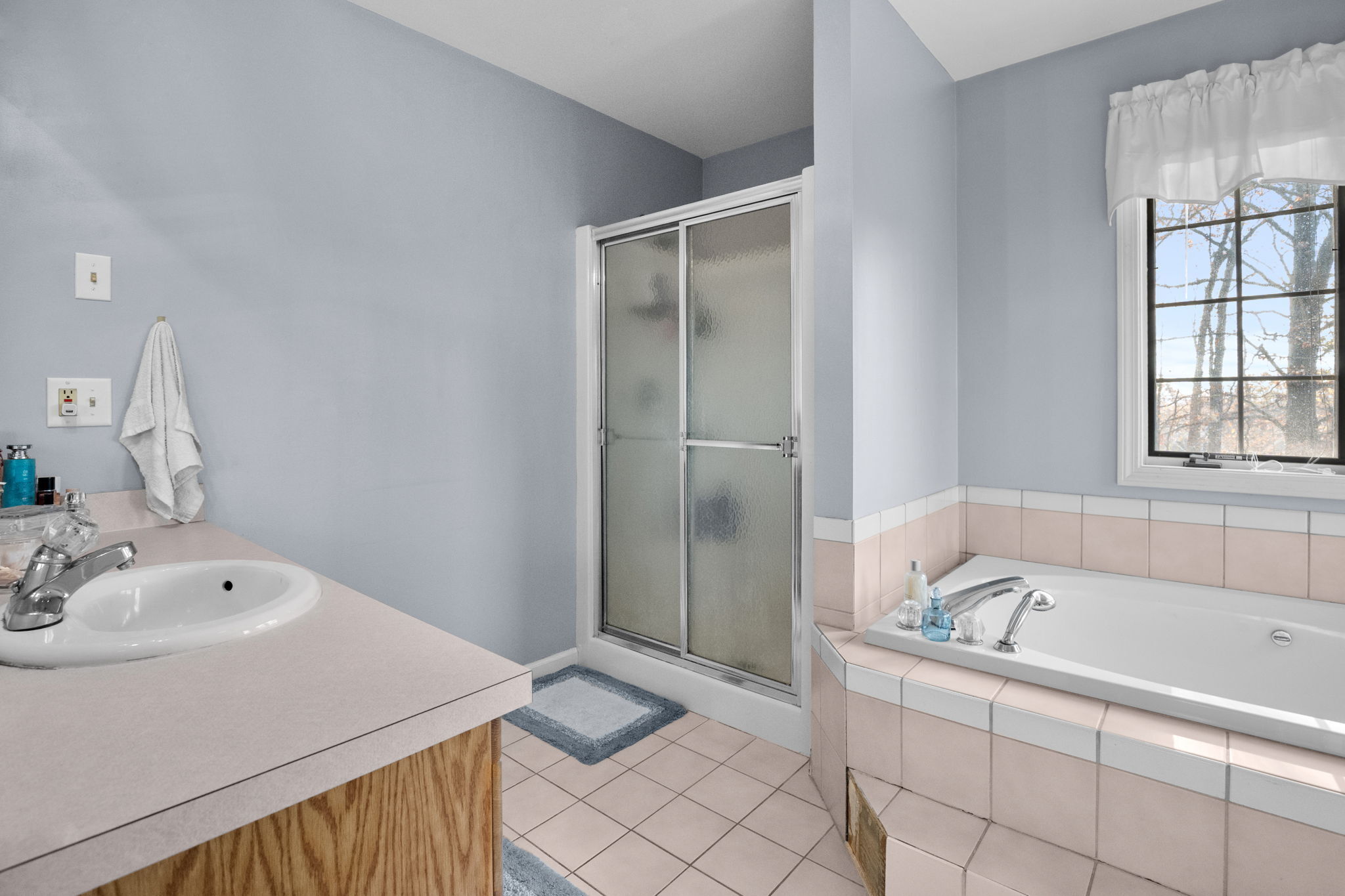 184 Cooper Hill Road