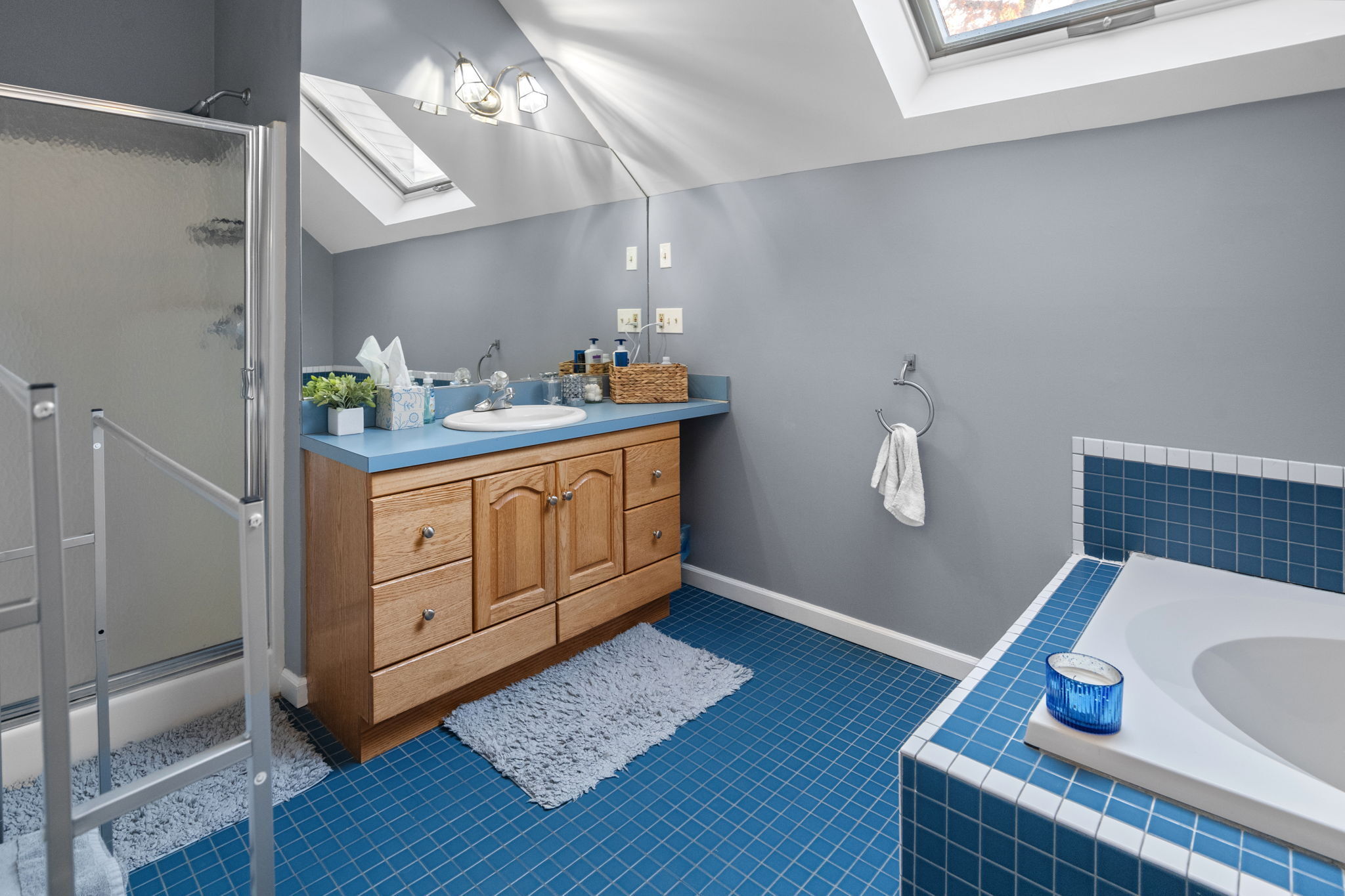 184 Cooper Hill Road