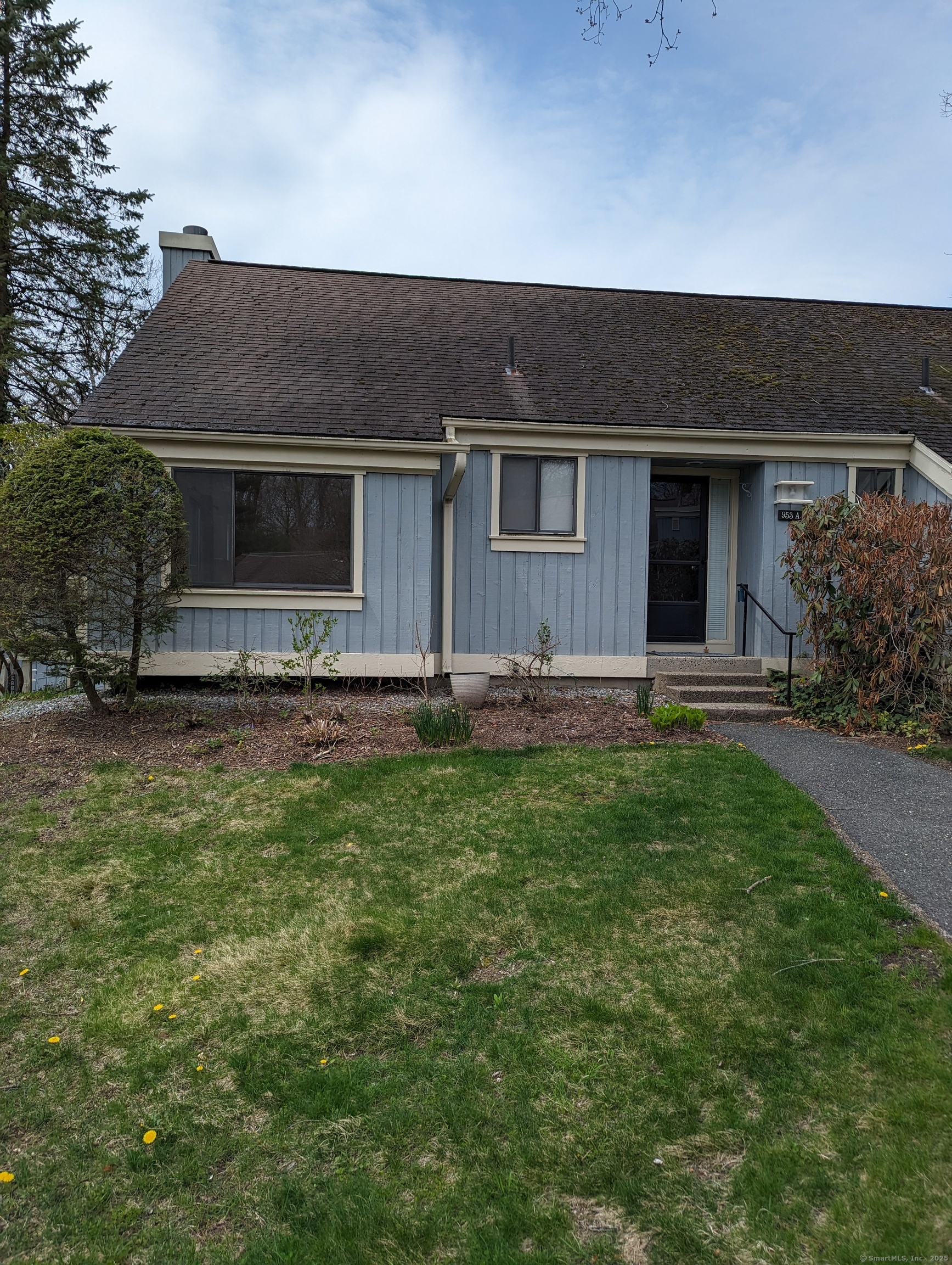 953 Heritage Village A