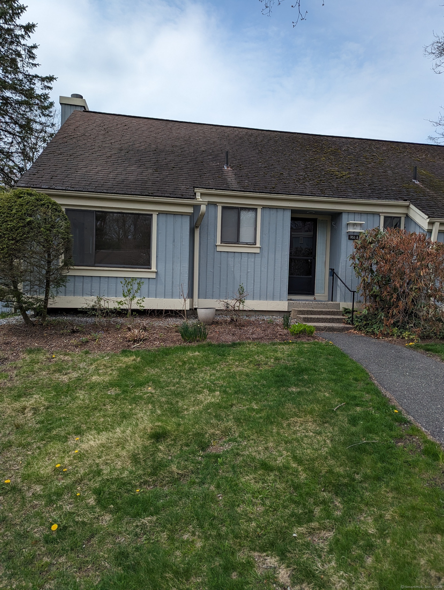 953 Heritage Village A