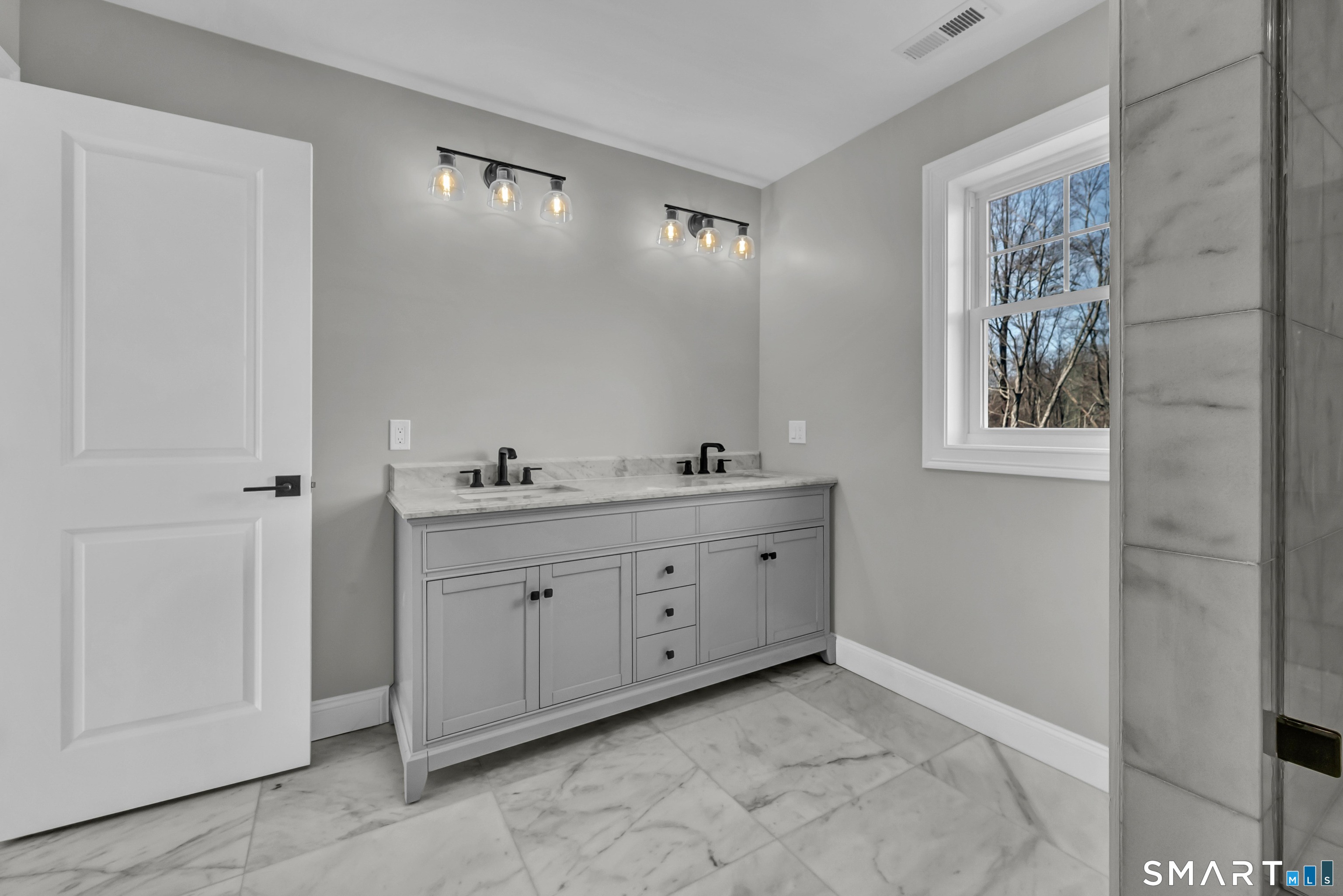 1427 Monroe Turnpike