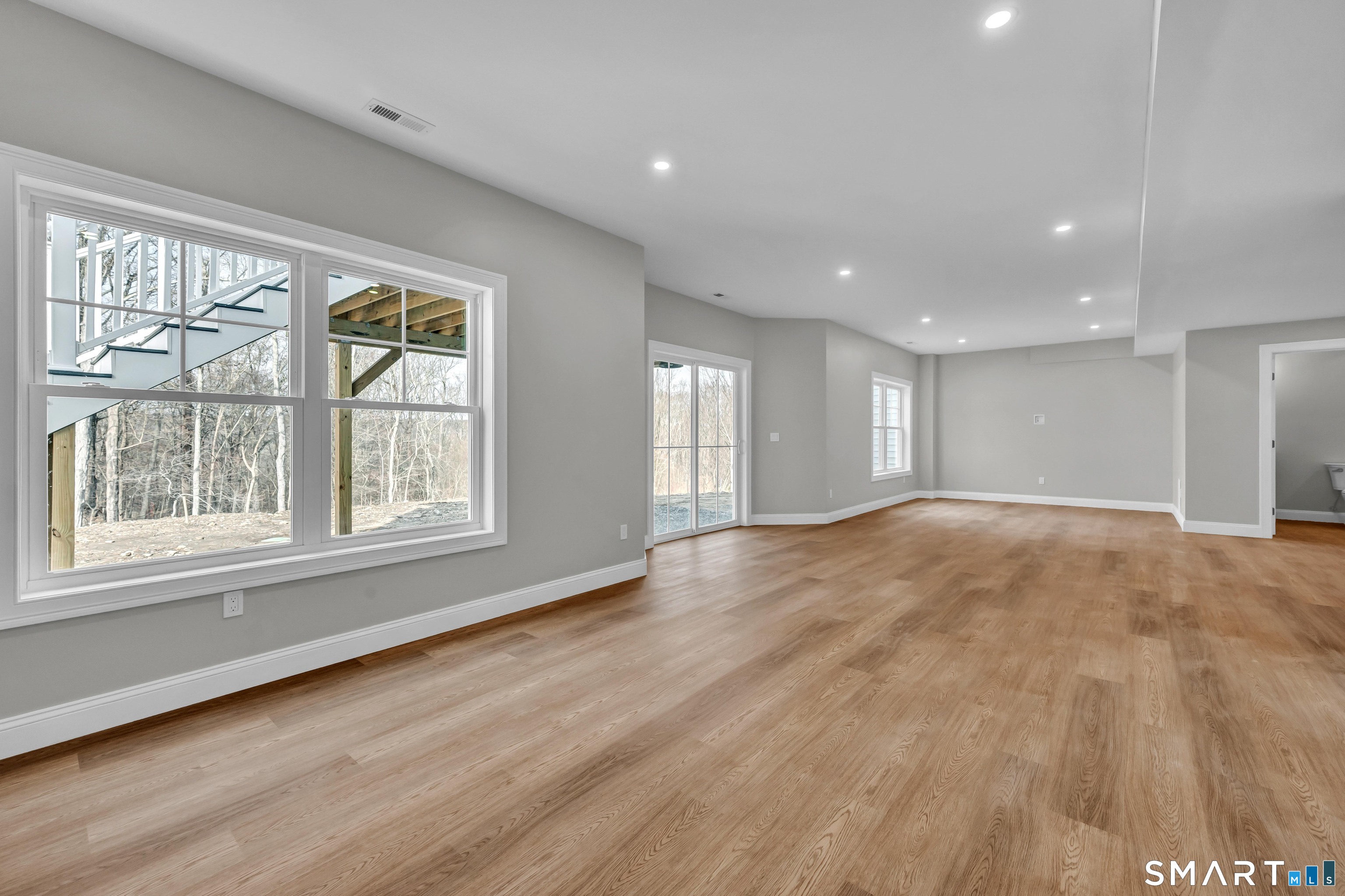 1427 Monroe Turnpike