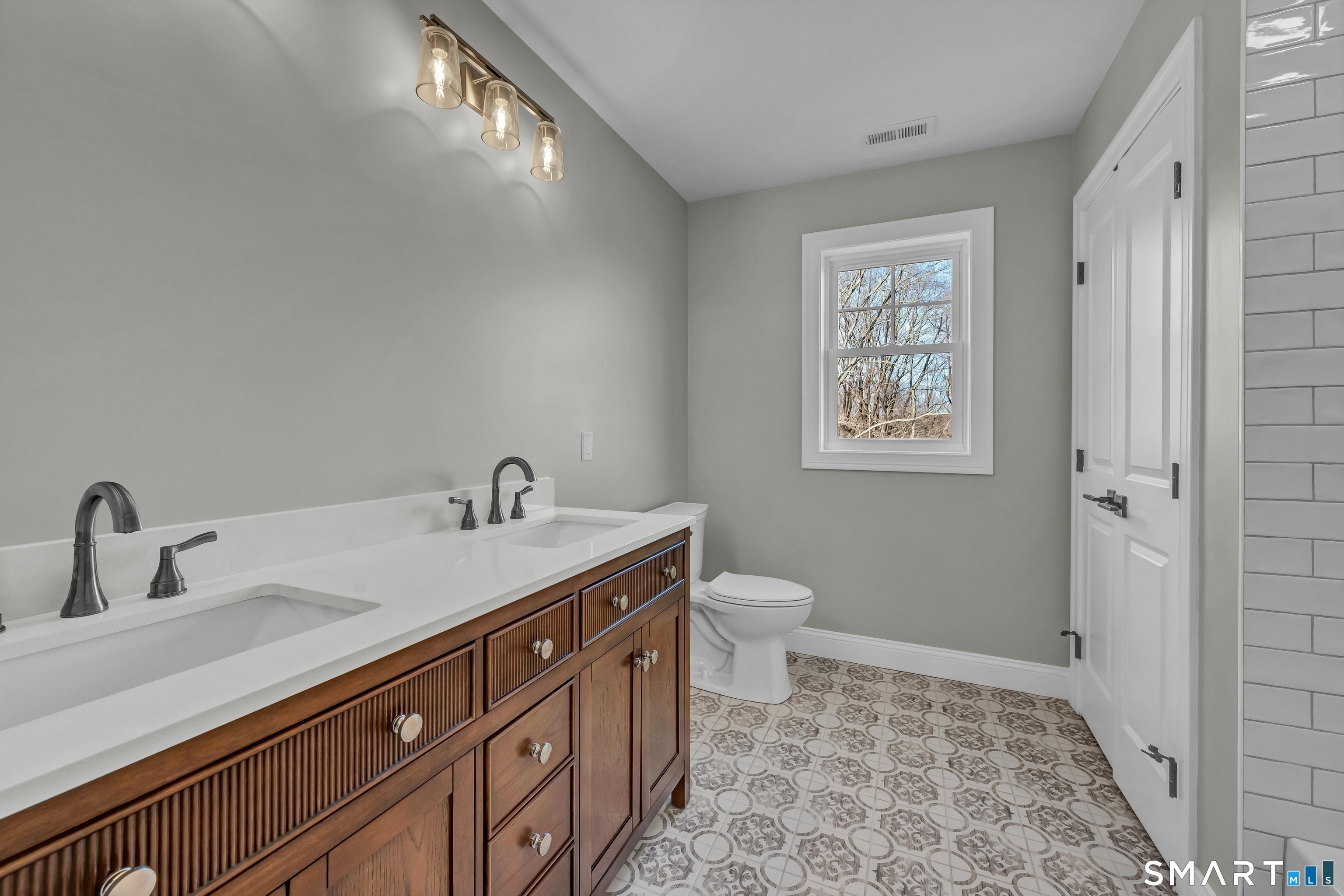 1427 Monroe Turnpike