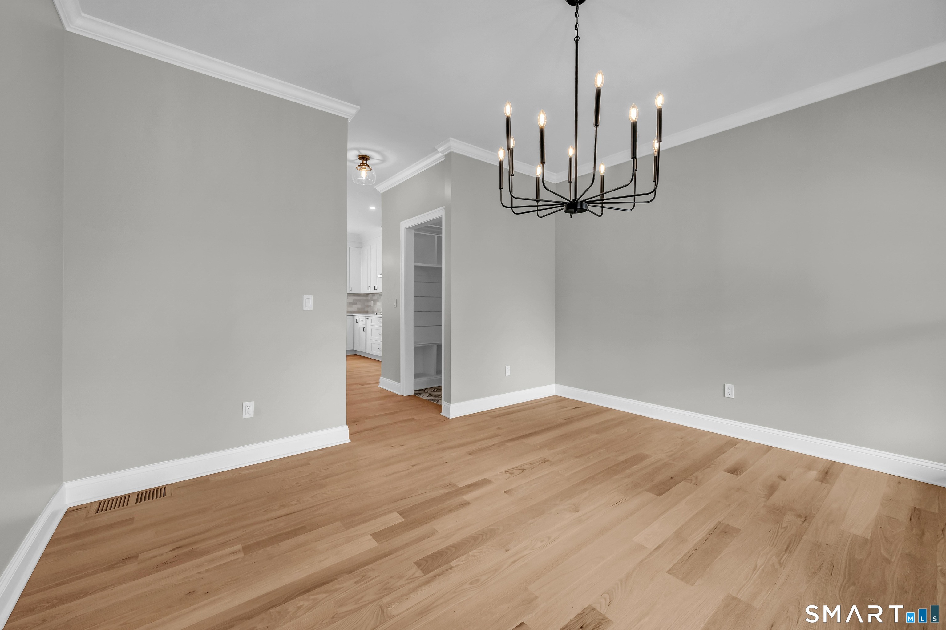 1427 Monroe Turnpike