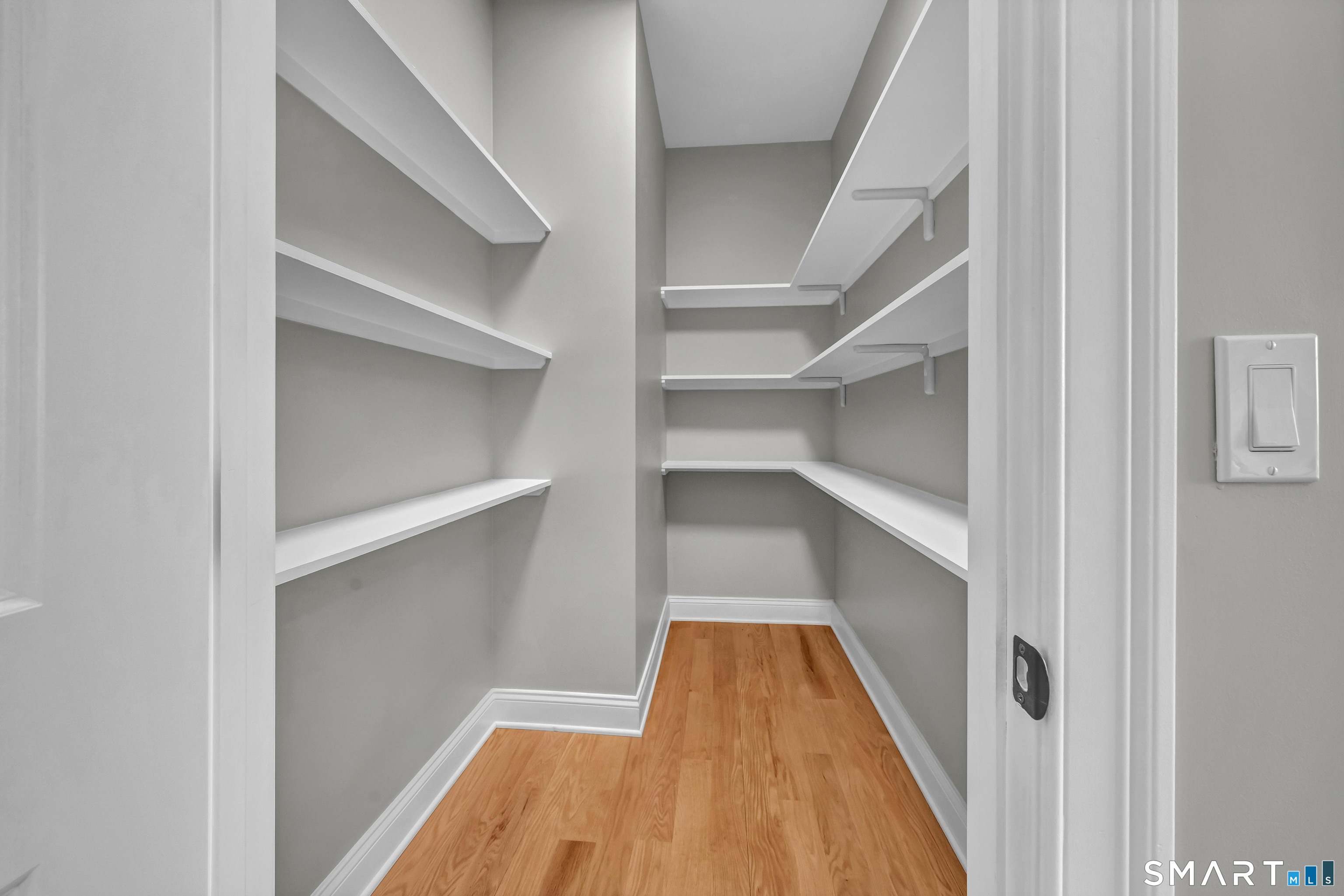 1427 Monroe Turnpike