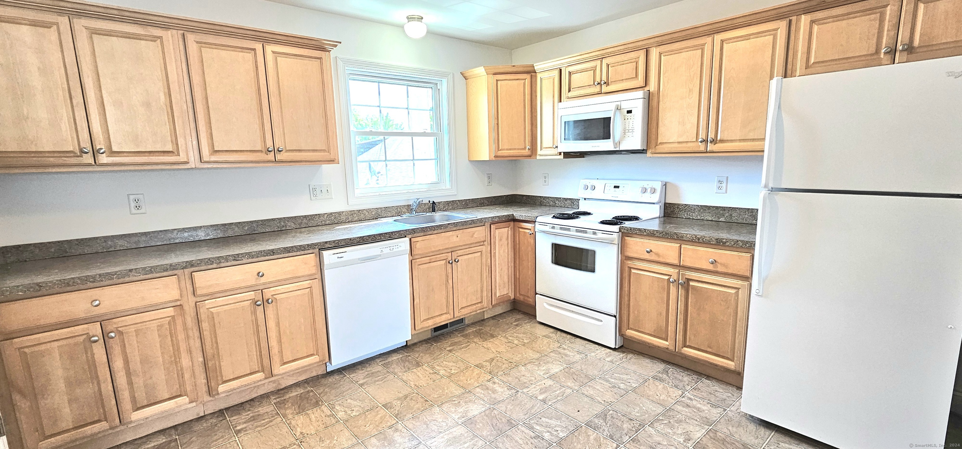 83 Buckingham Avenue A