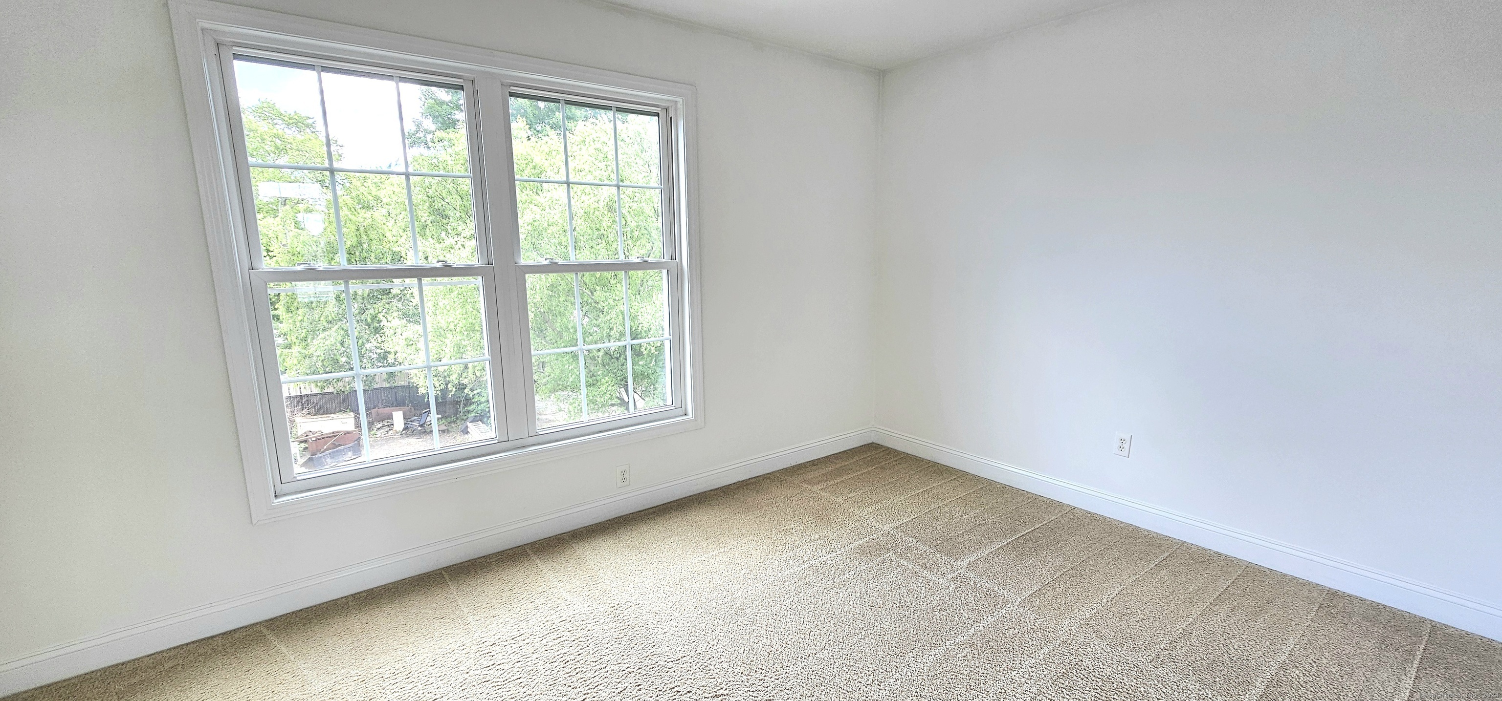 83 Buckingham Avenue A