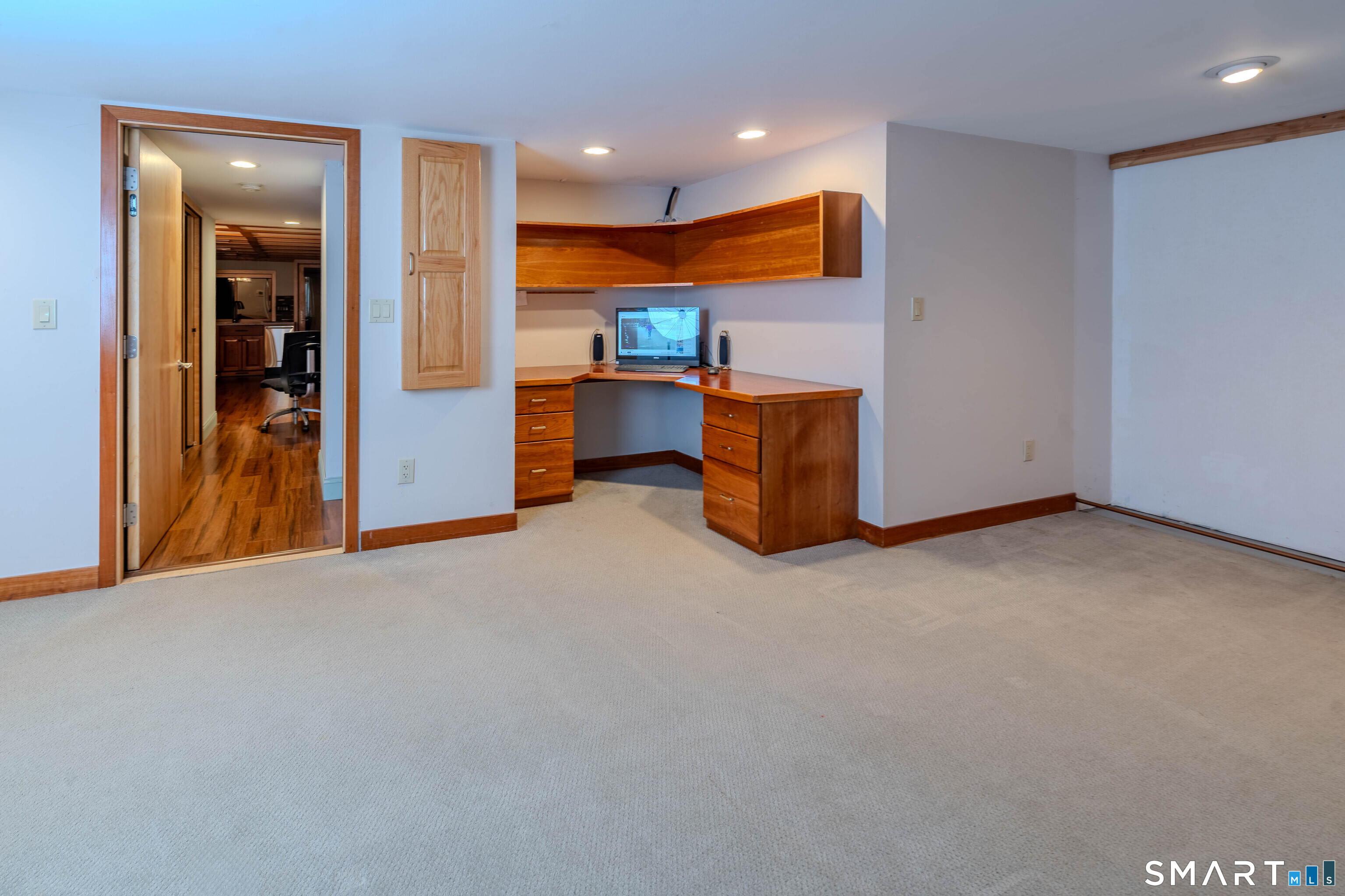 215 Old Newtown Road