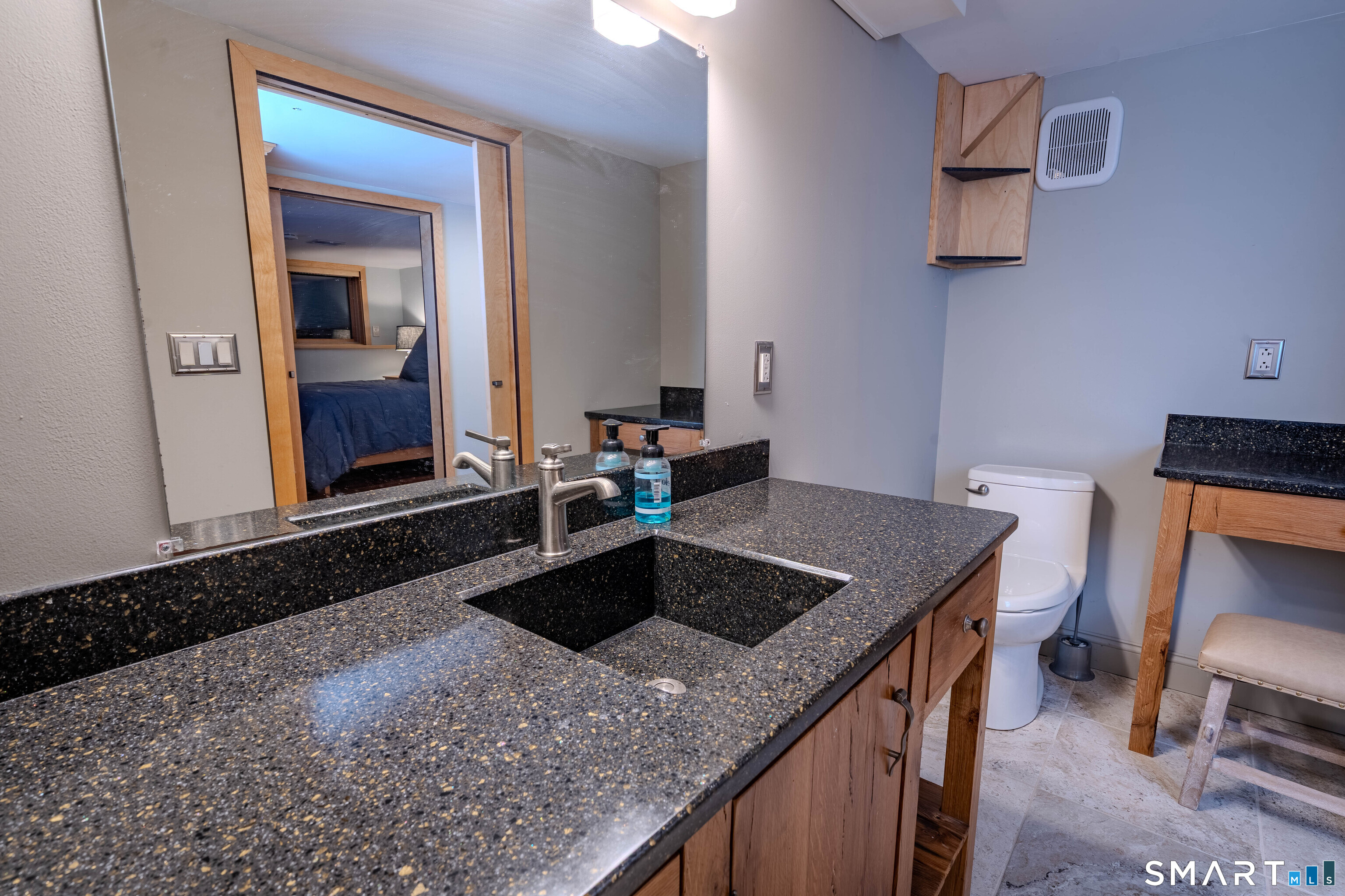 215 Old Newtown Road