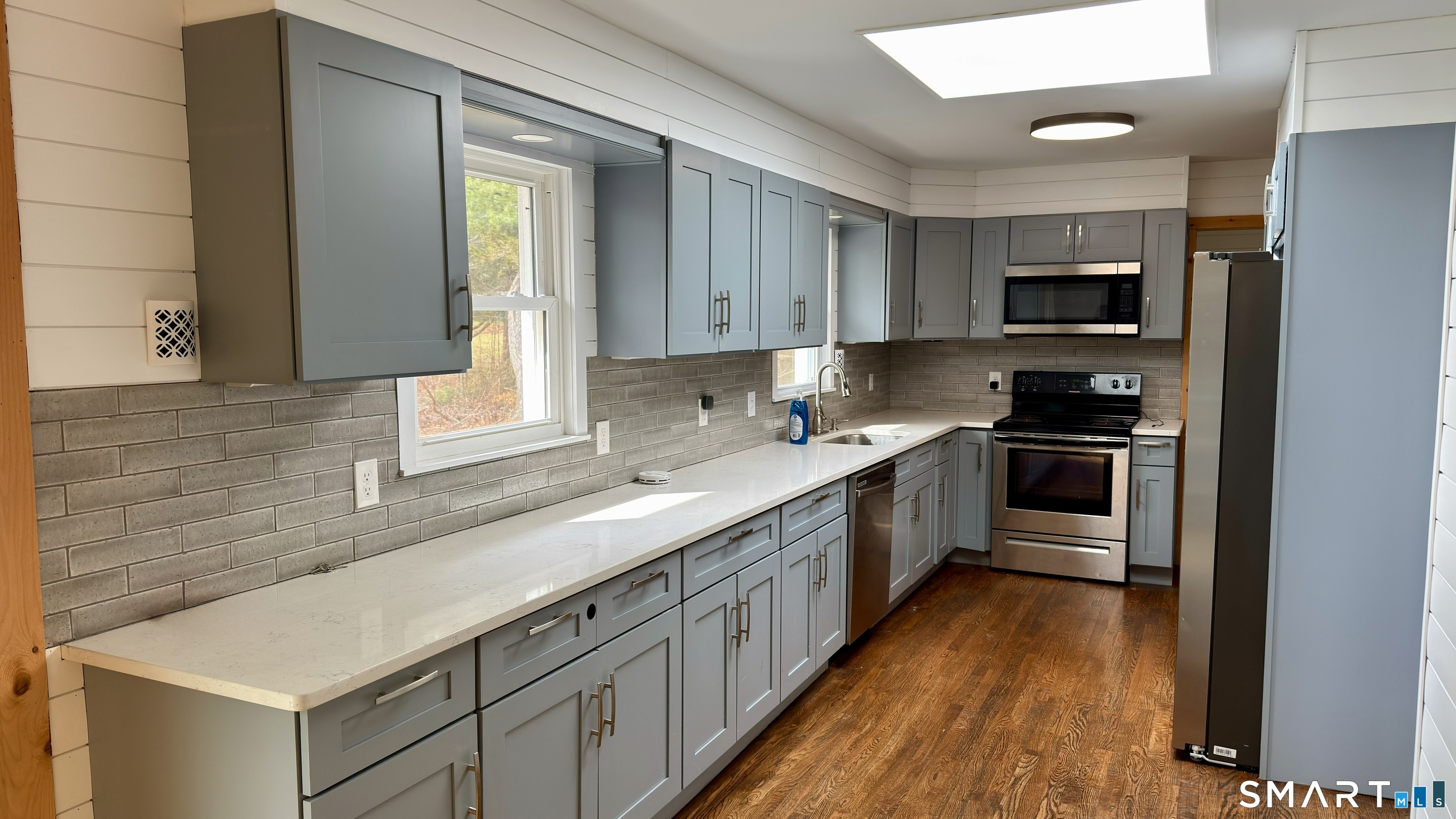 675 Colonel Ledyard Highway