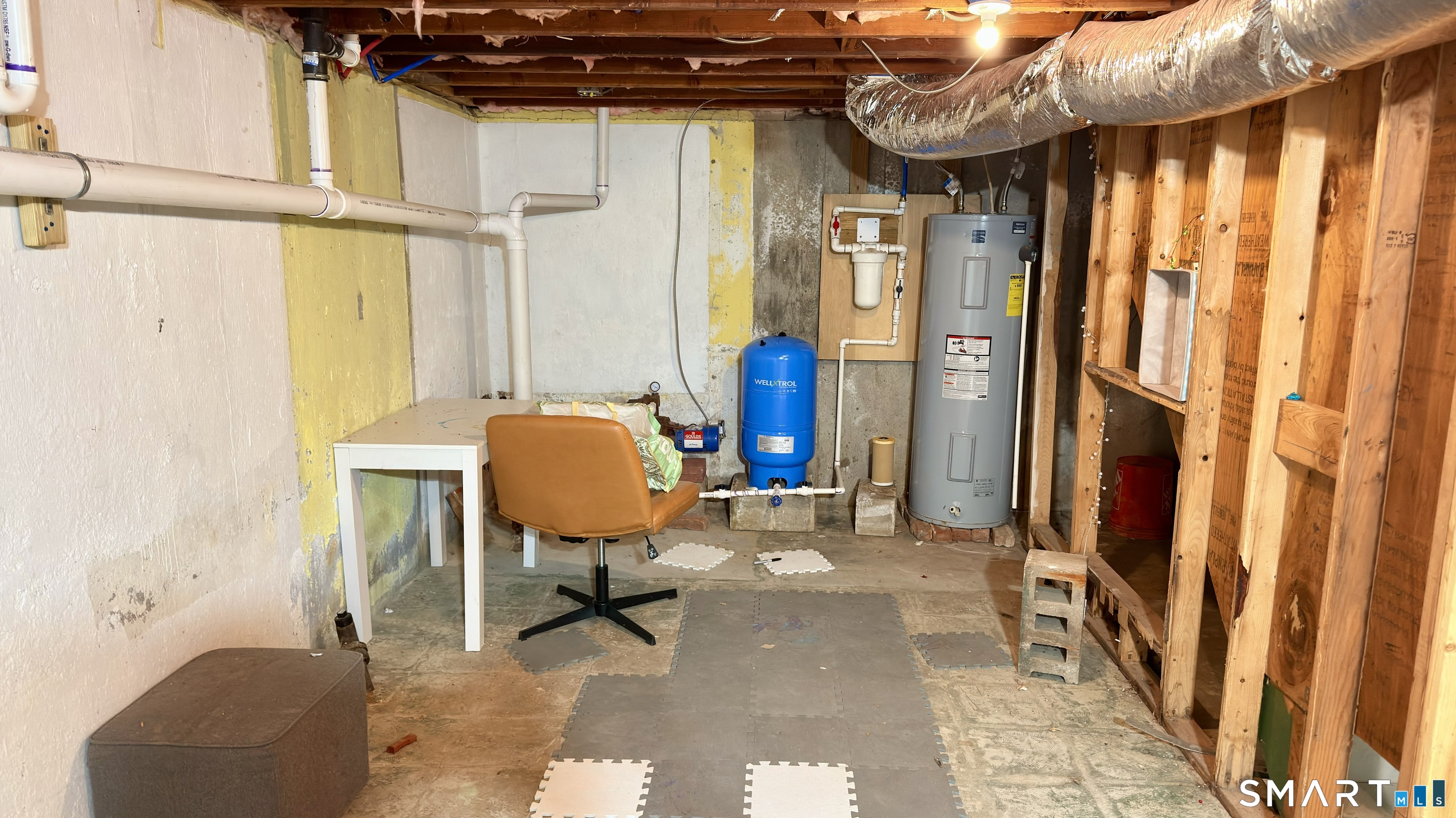 675 Colonel Ledyard Highway